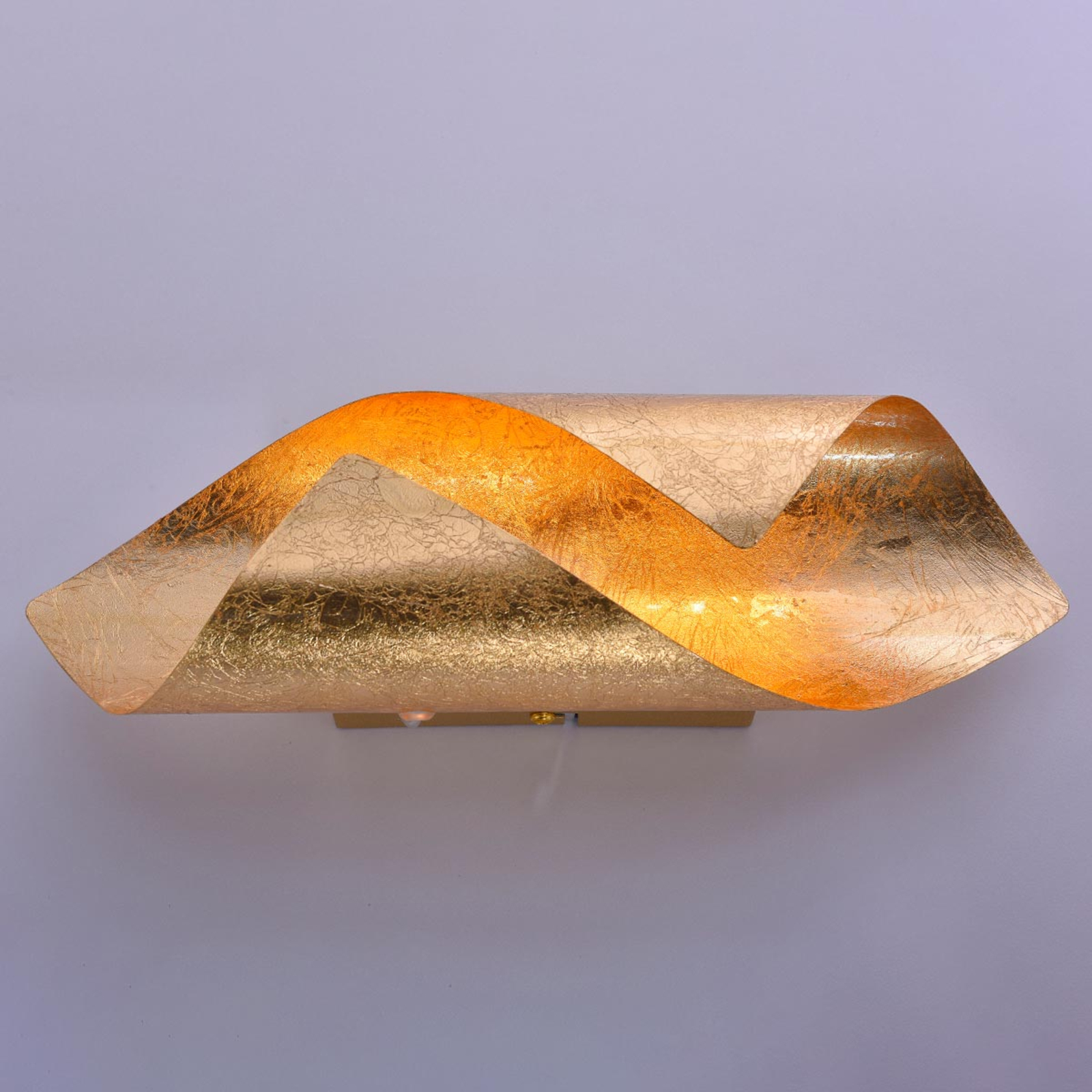Gedraaide LED wandlamp Nevis uit metaal