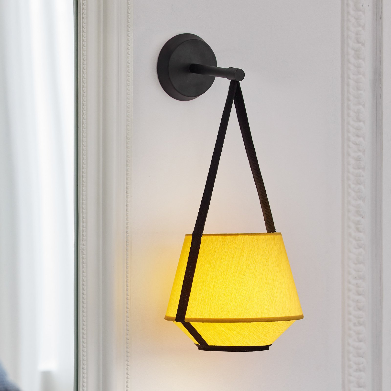 Carrie Aplique de Pared Curry - Forestier