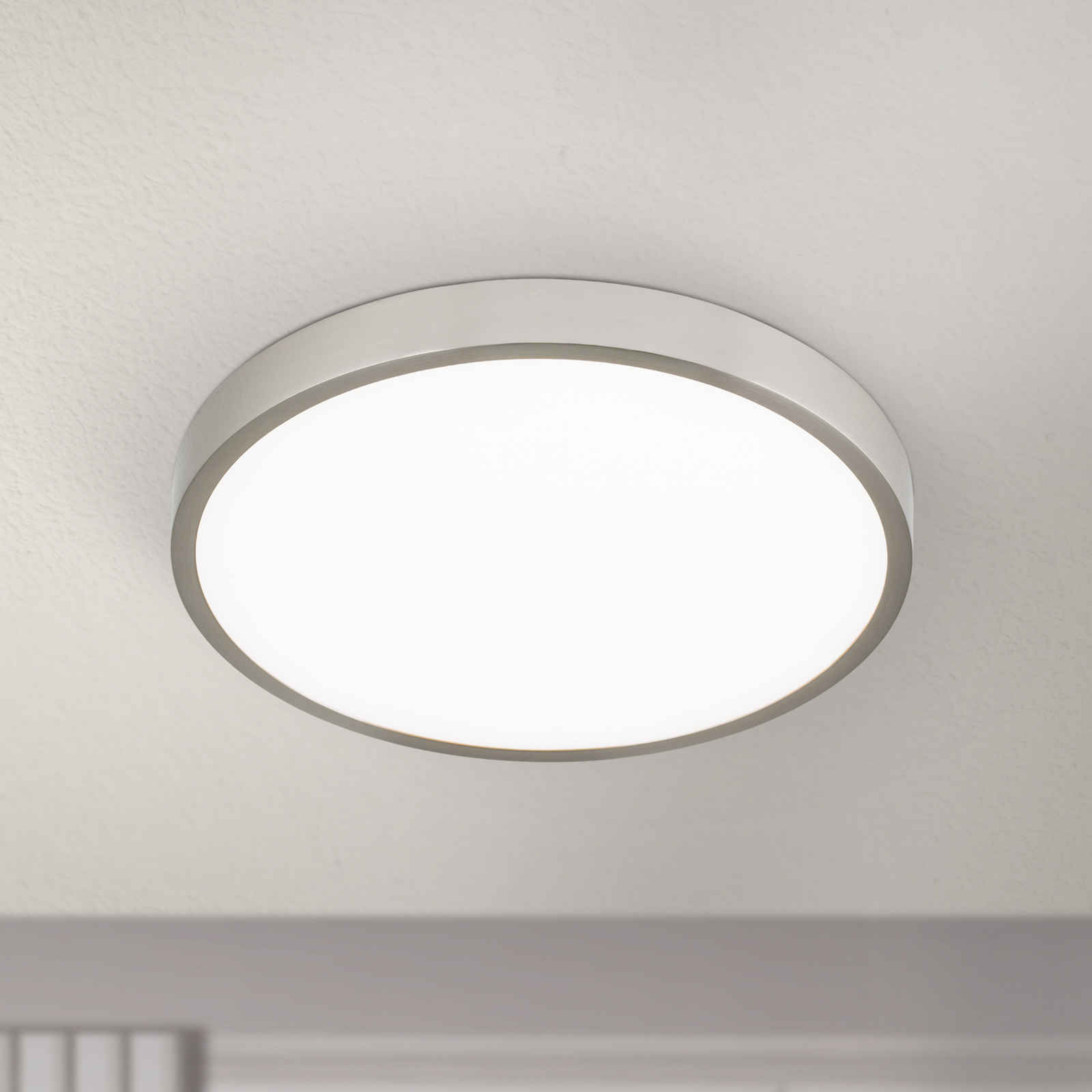 Φωτιστικό οροφής Bully LED, ματ νικέλιο, Ø 28 cm