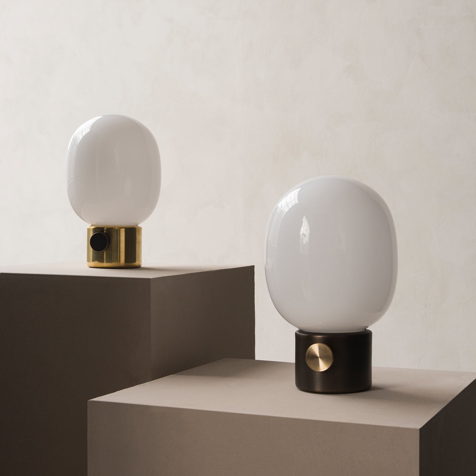 JWDA Bordslampa S Bronzed Brass - Audo Copenhagen