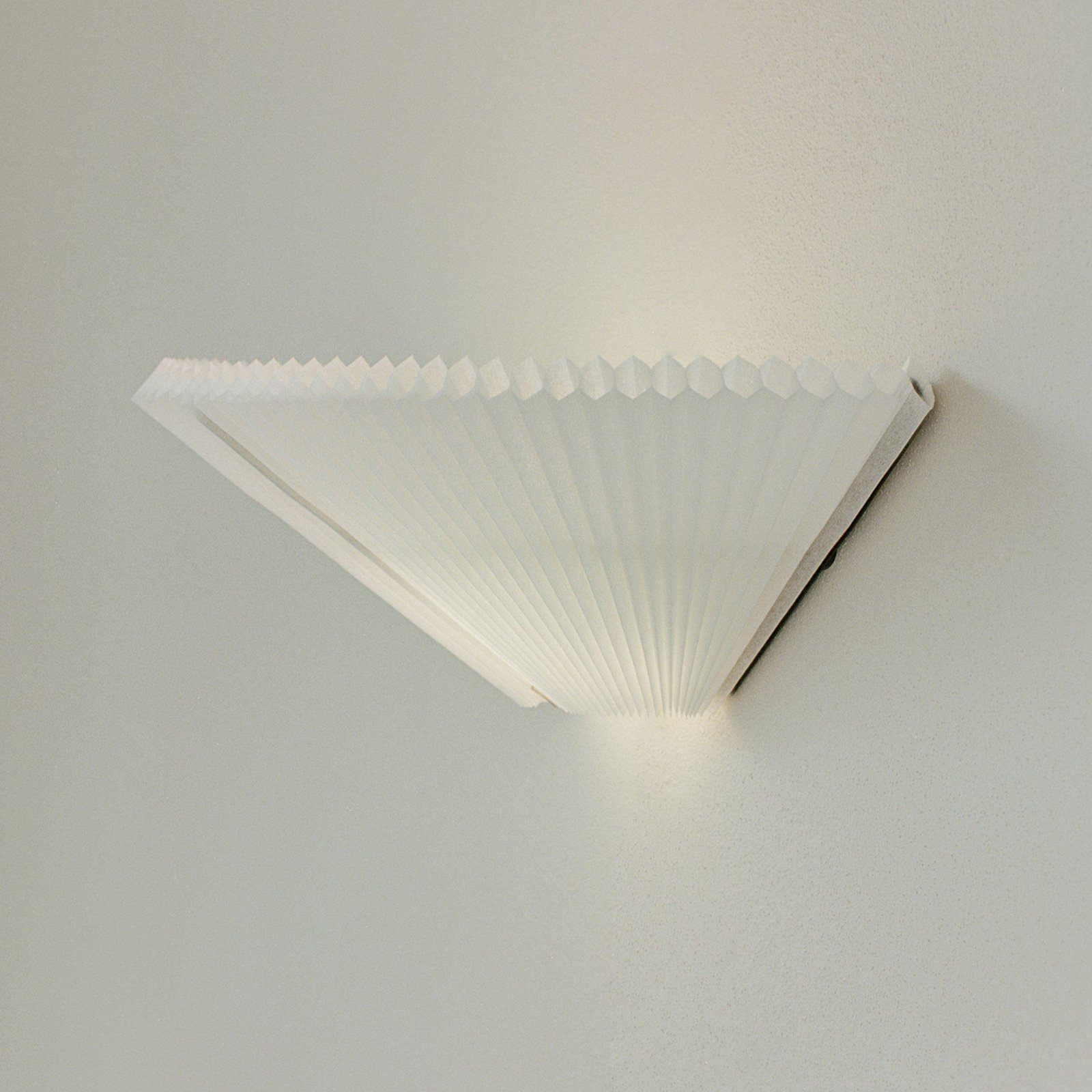 Nebra Lampa Ścienna White - New Works