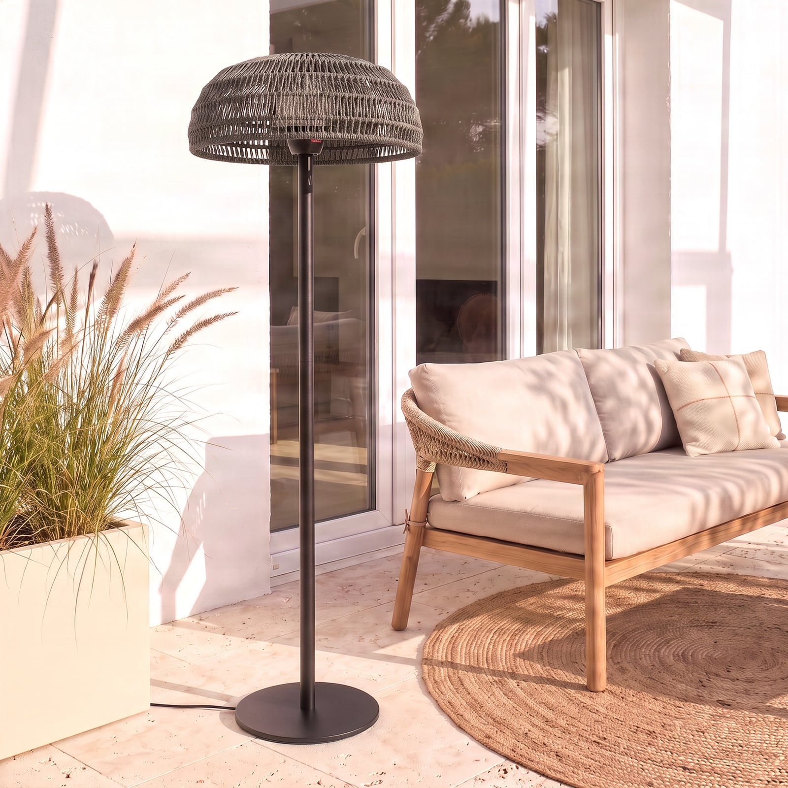 Radiateur rayonnant sur pied Calenza, noir, 200 cm, 3 niveaux, IP44 - Lucande