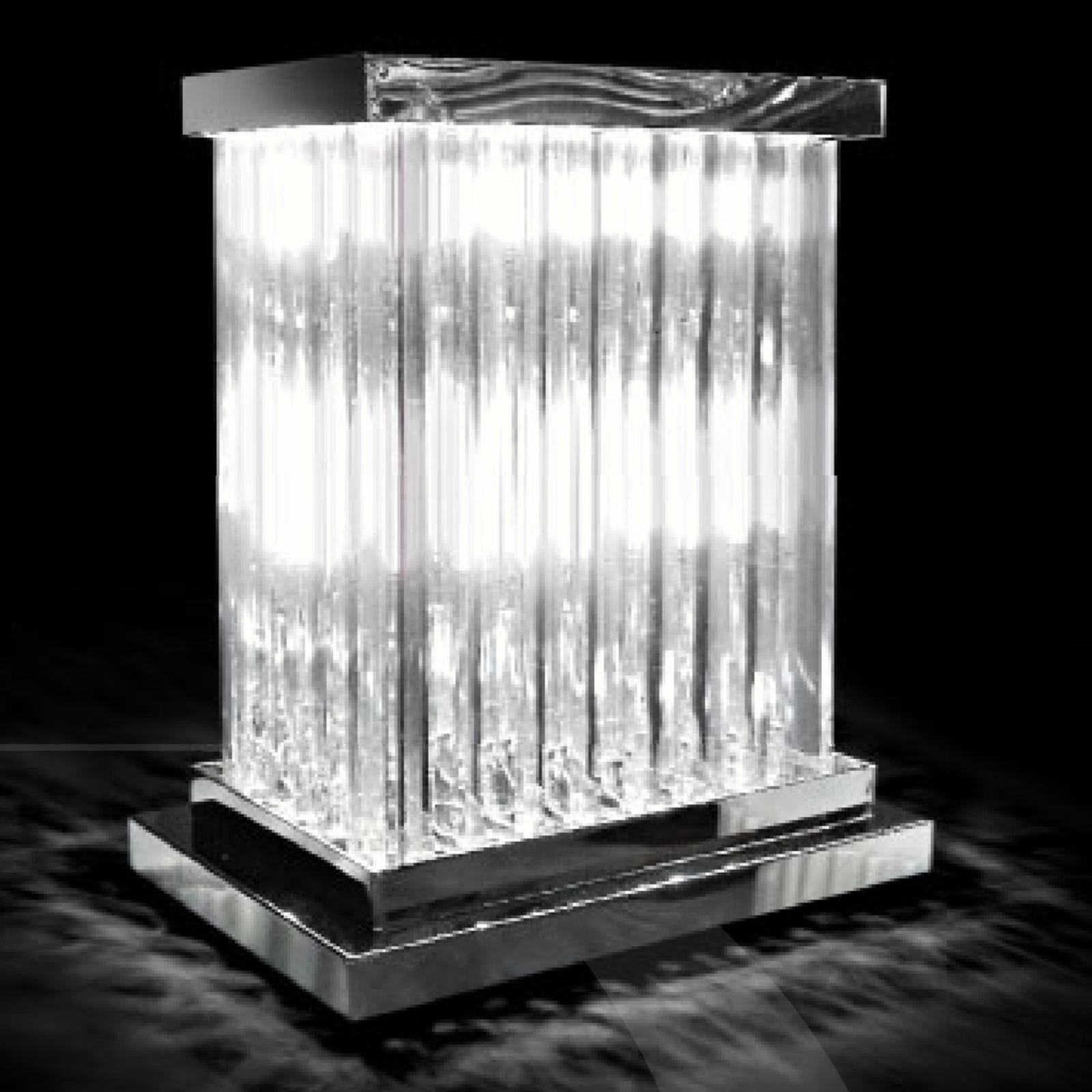 Lámpara de mesa de cristal brillante Dorico
