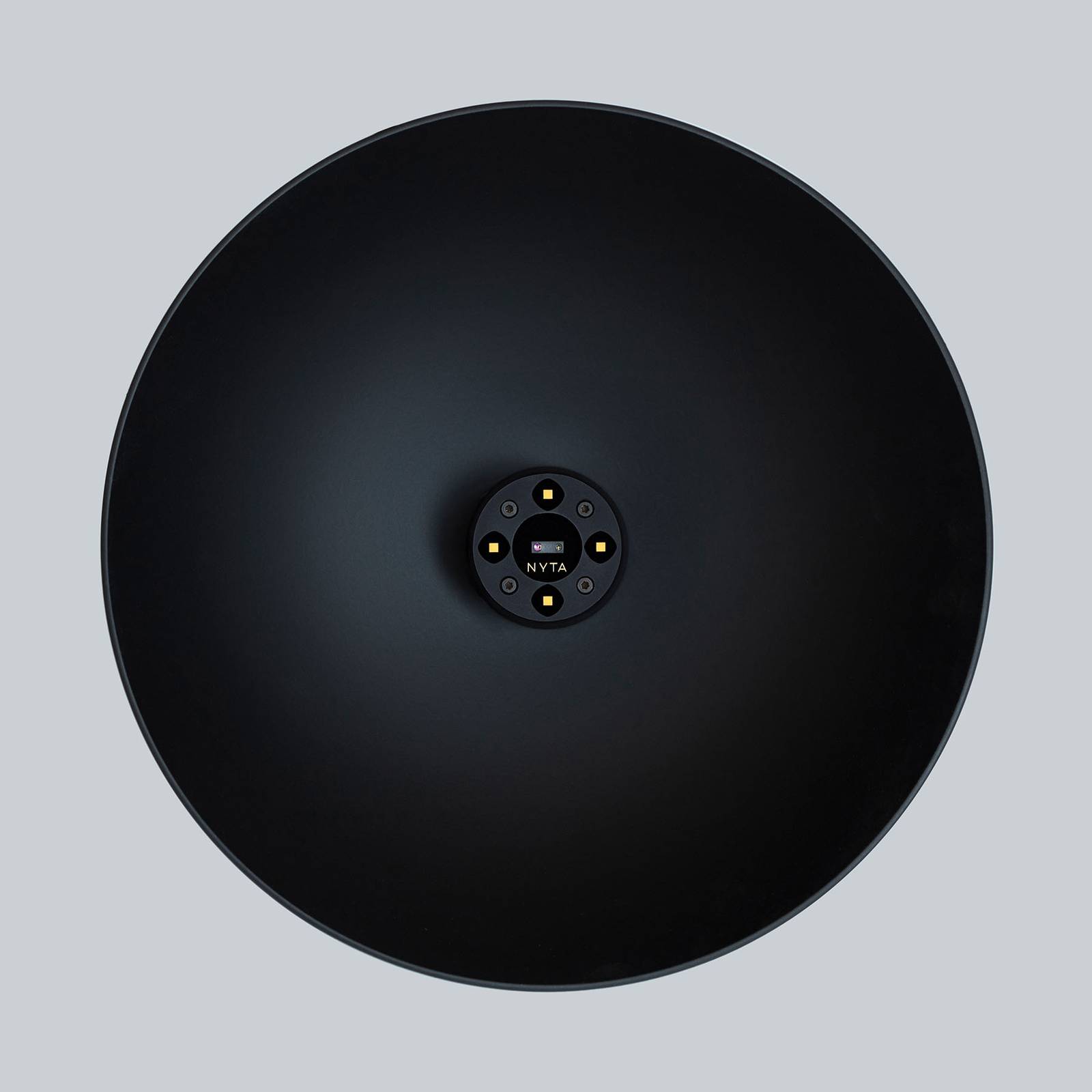 Nyta Pong Plug LED-pendellampa med kontakt