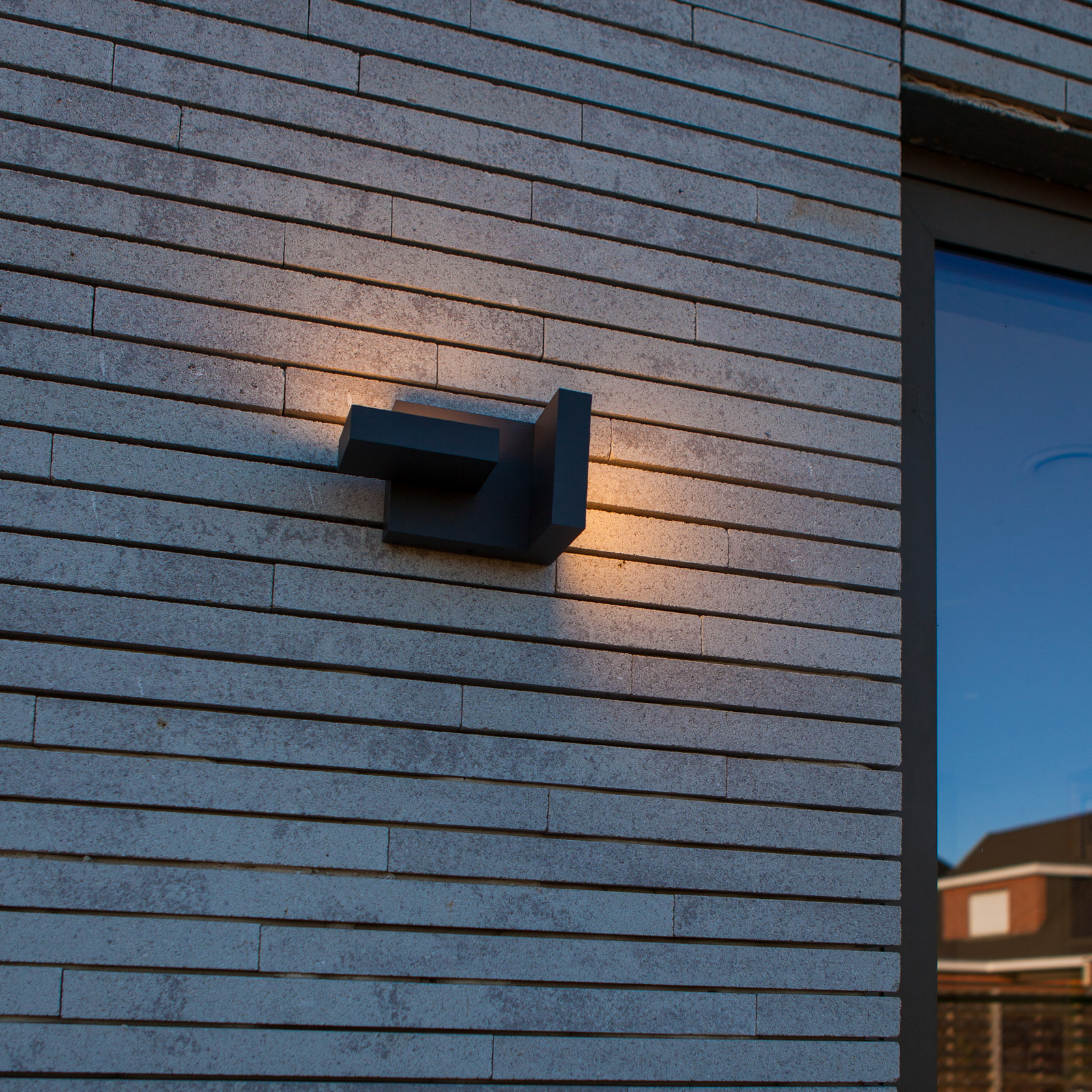 LED-Außenwandleuchte TWISTO, dunkelgrau, Breite 15 cm, IP65