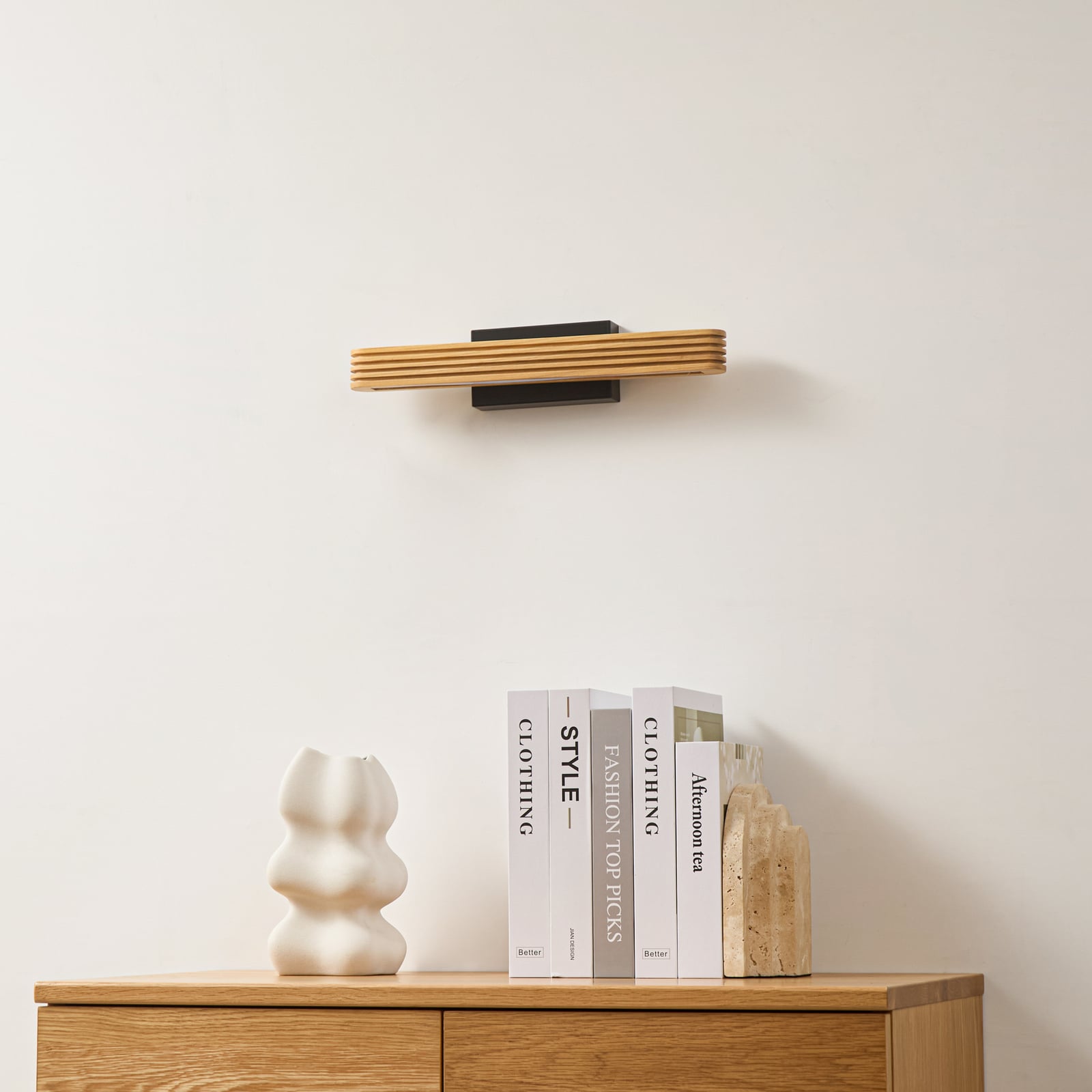 Lieske LED-seinävalaisin, musta, 40 cm, puu - Lucande