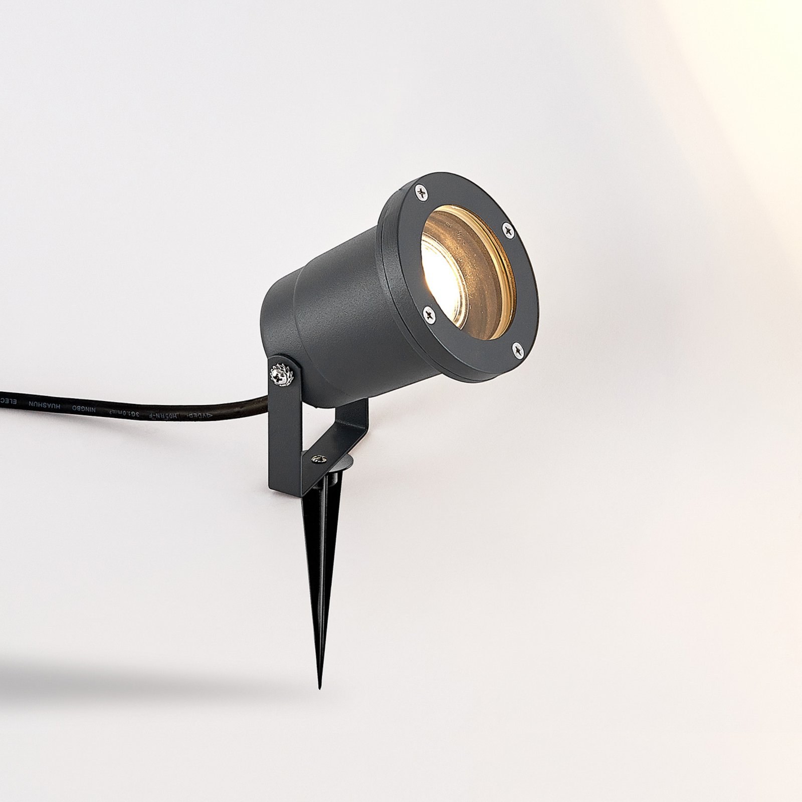Nielas Outdoor Spot w/Spike Black - Lindby