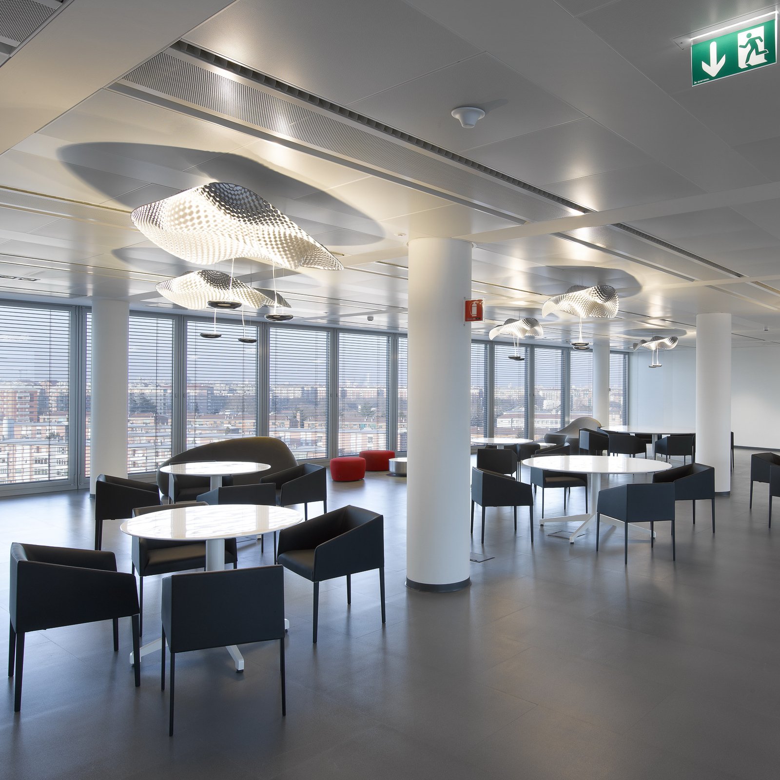 Cosmic Angel S LED Visilica Polished Krom - Artemide