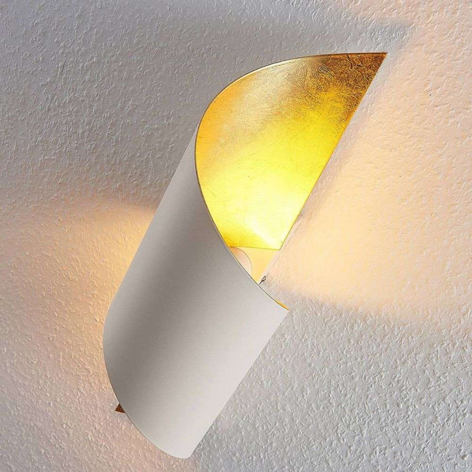 Vanni Wall Lamp White/Gold - Lindby