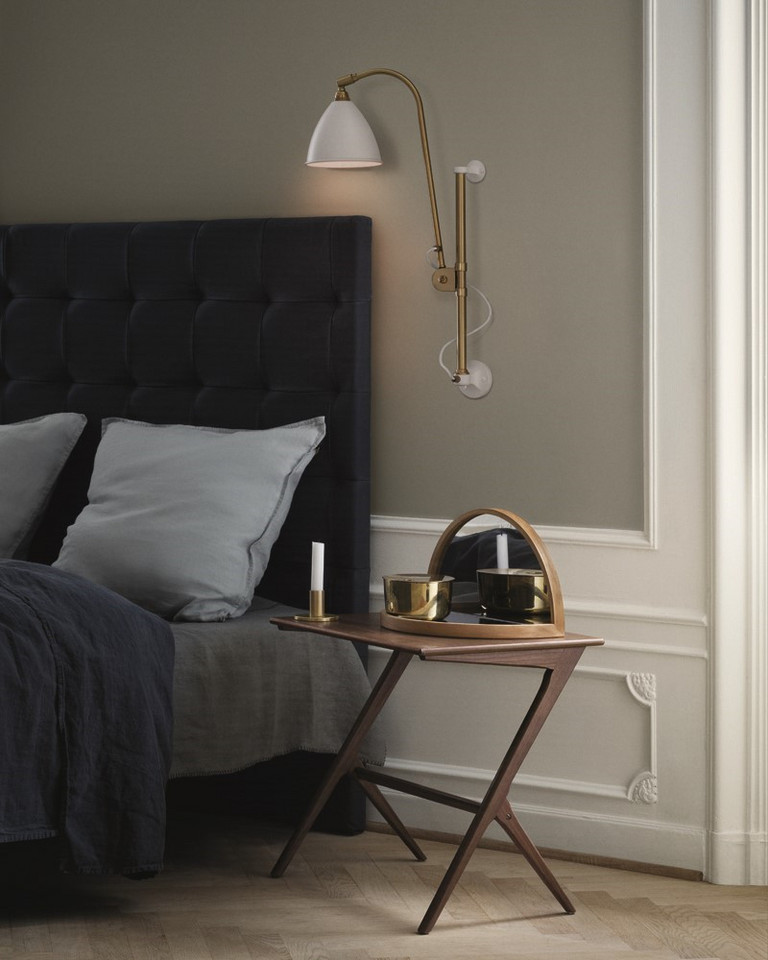 Gubi Bestlite BL5 Vägglampa Ø16 Krom/Porslin, metallisk från Gubi