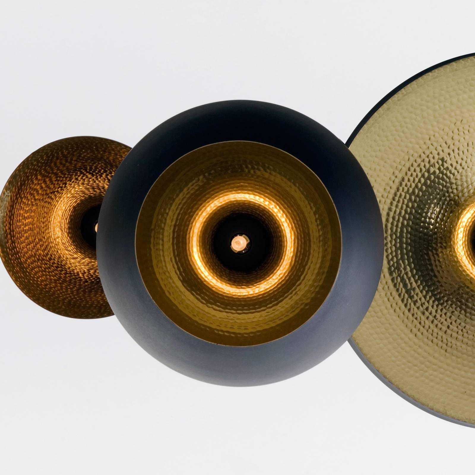 Tom Dixon Beat Wide lampa wisząca LED, czarna