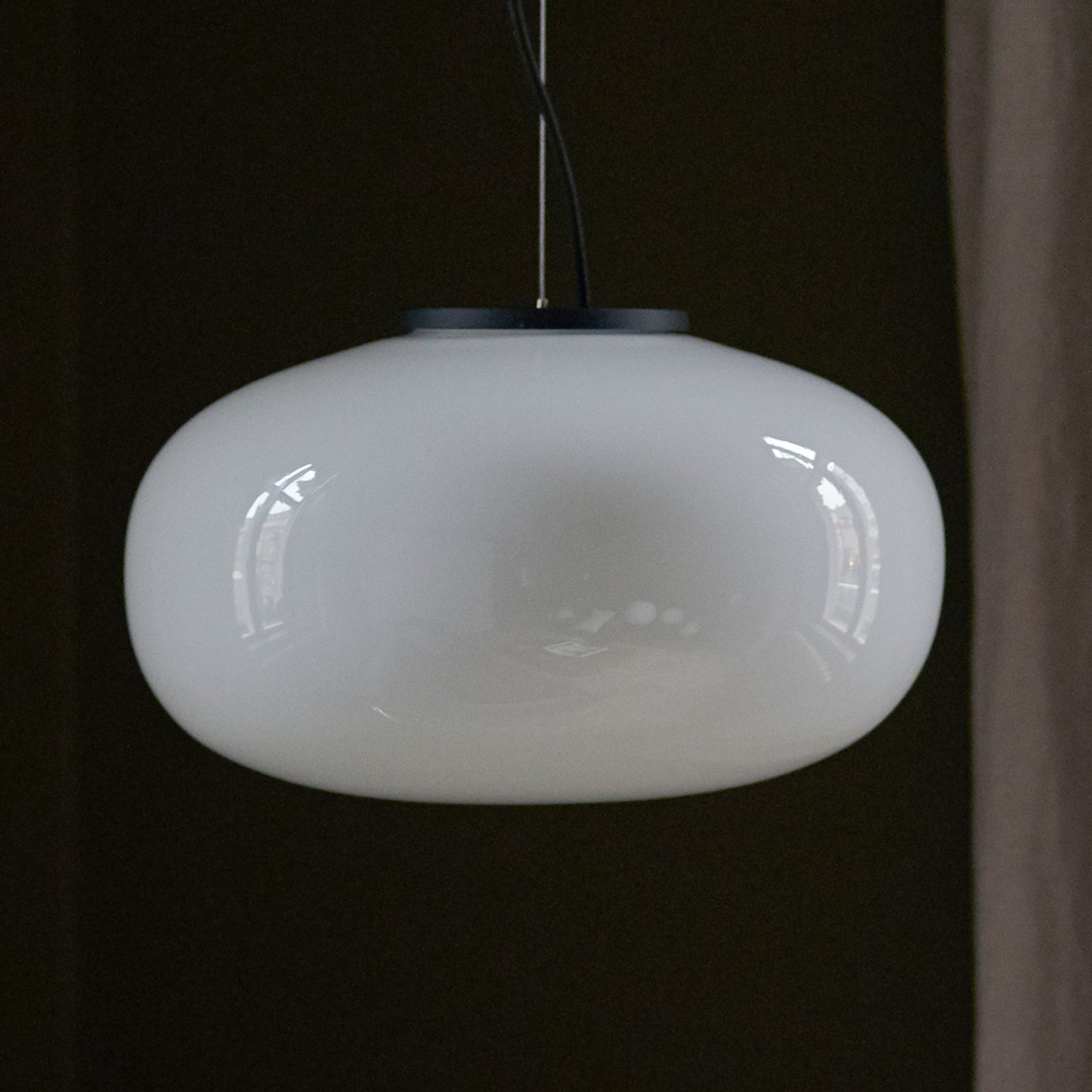 New Works Karl-Johan Malá závesná lampa, 23 cm, biela