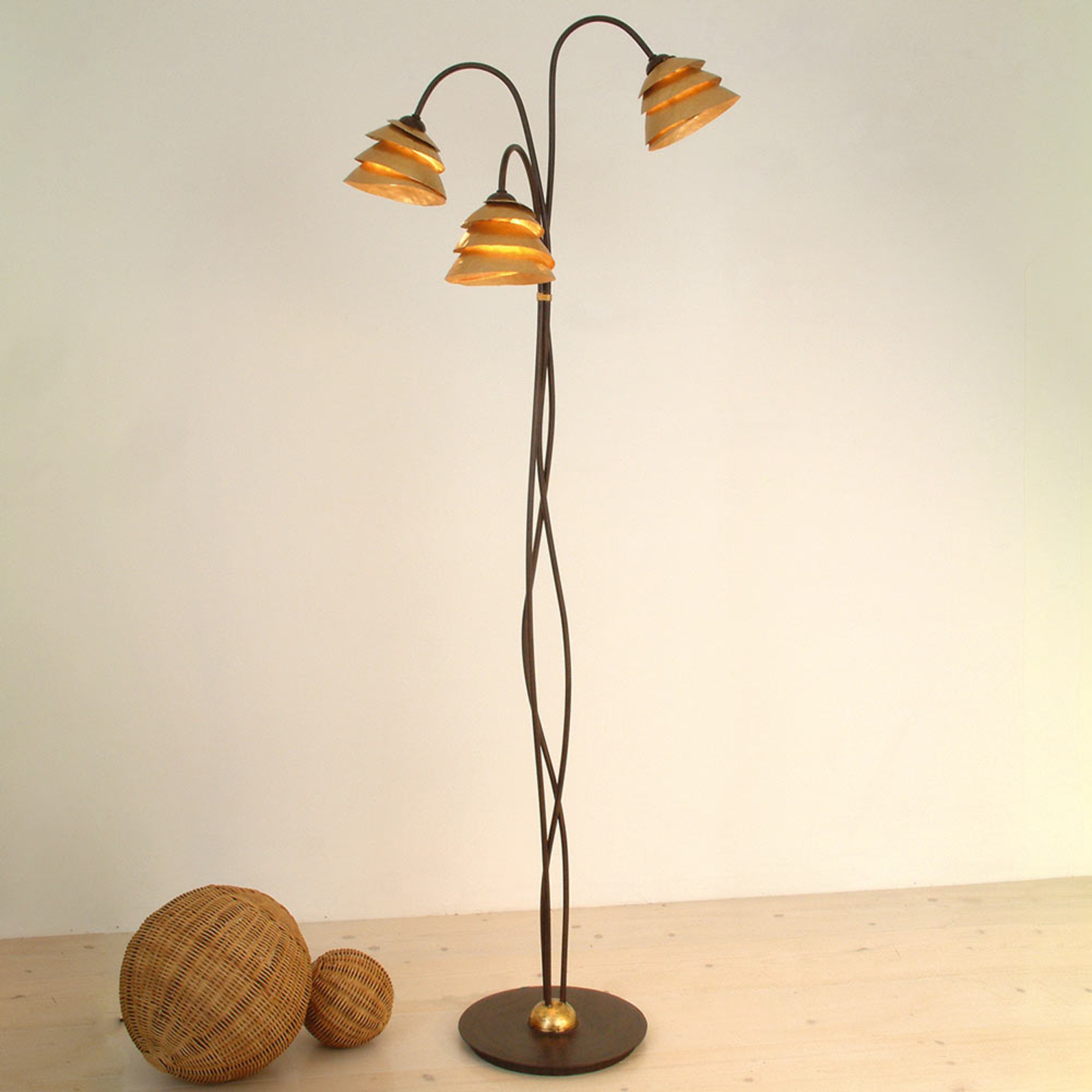 Impressionant lampadaire SNAIL 3 amp. brun et doré