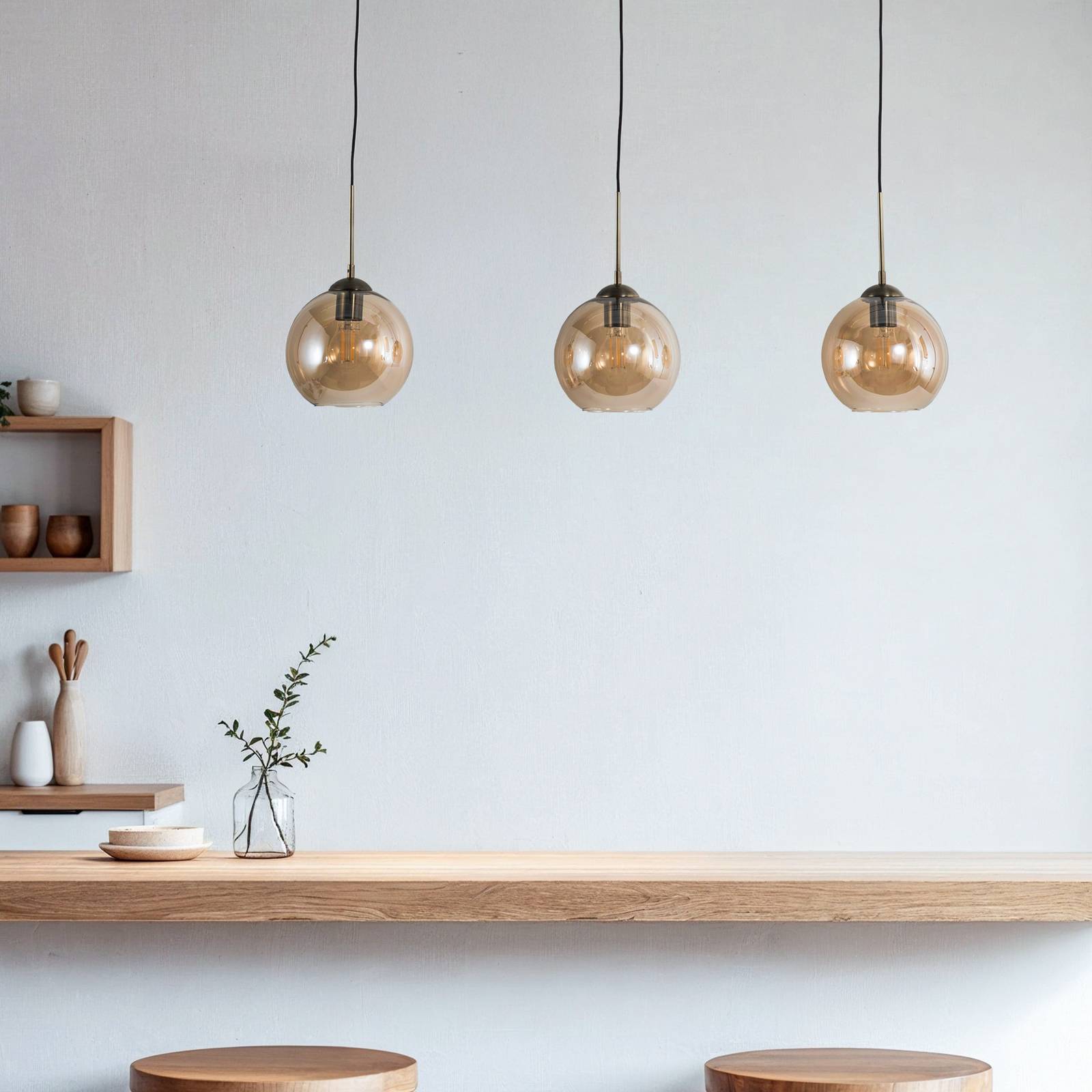 Lindby suspension Sofian, amber, verre, 100 cm, à 3 lampes.