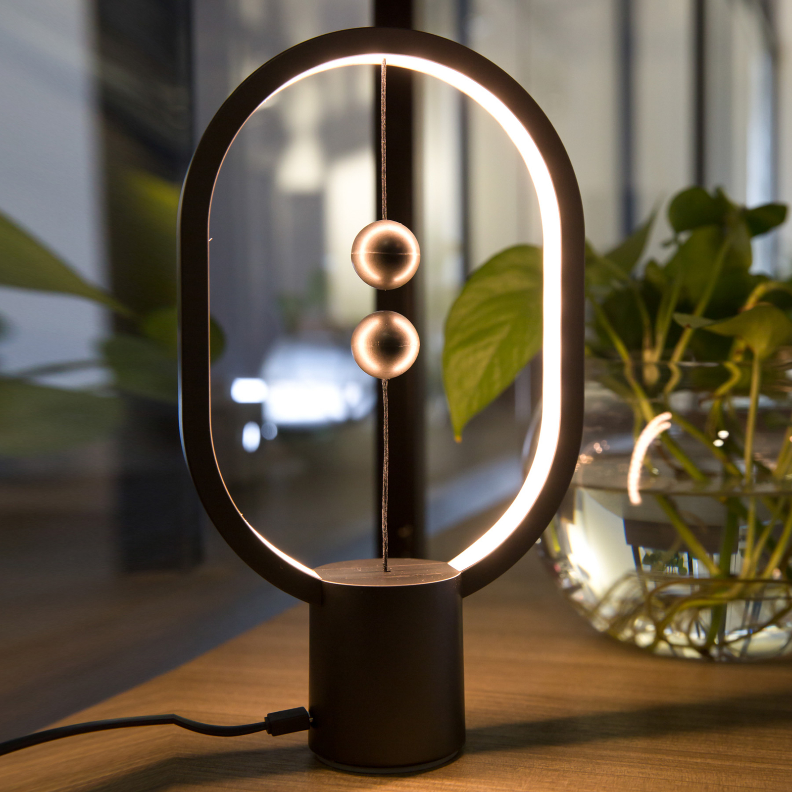 SEGULA Heng Balance Mini asztali lámpa sötétszürke