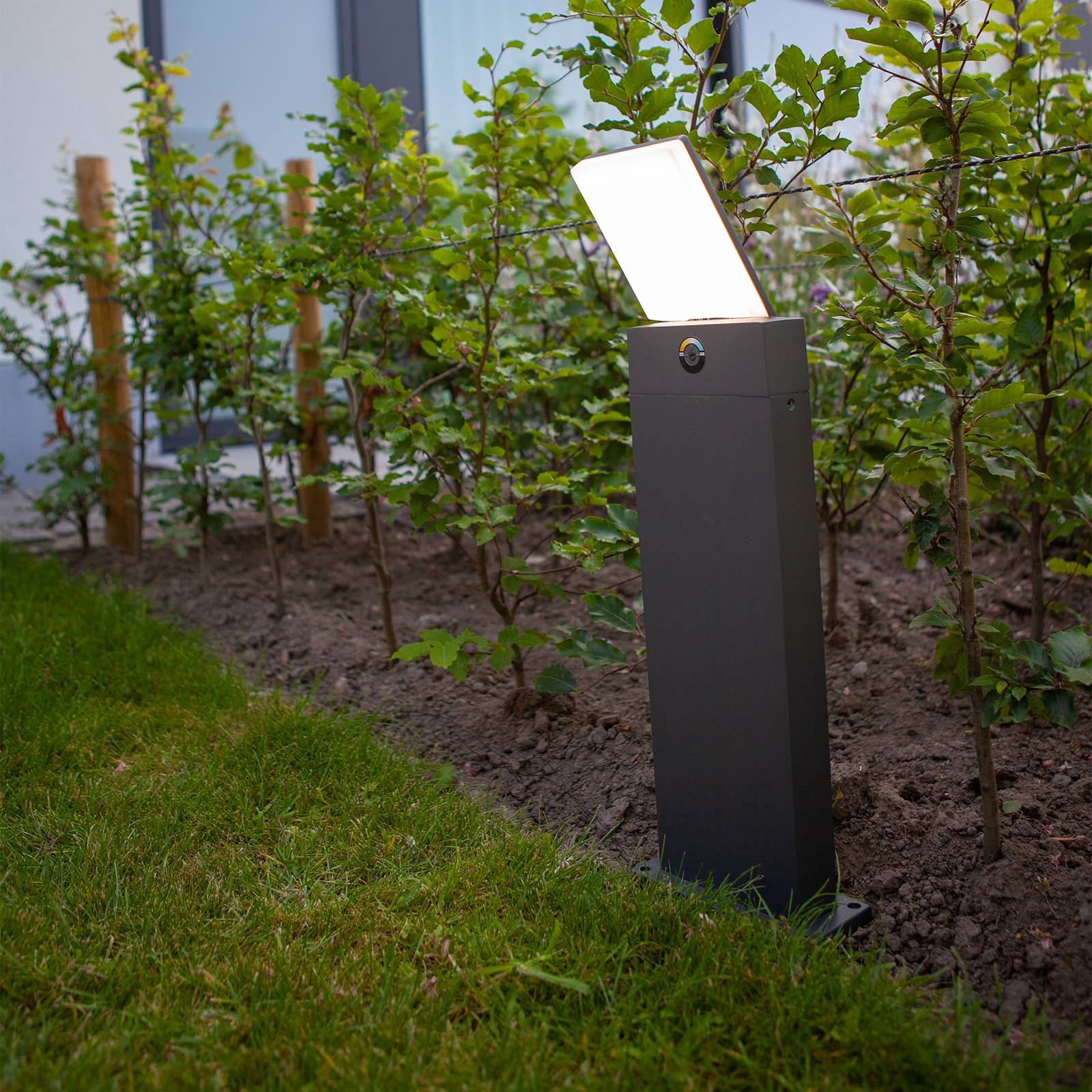 Słupek ogrodowy LED Pano, 3 000 K - 5 000 K