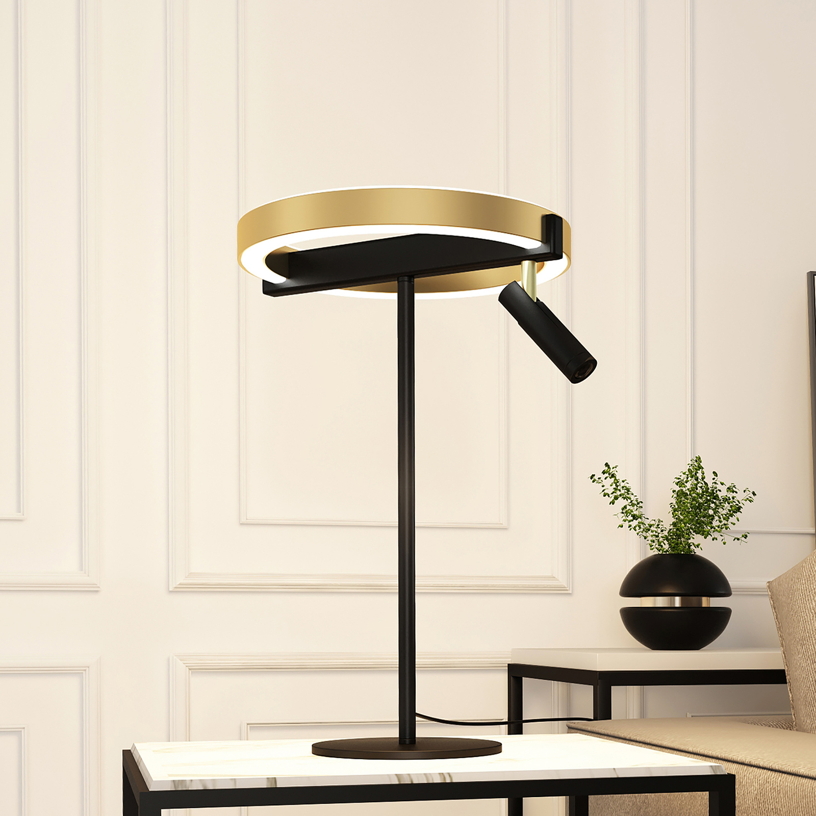 Lucande Matwei LED table lamp, ring-shaped, brass