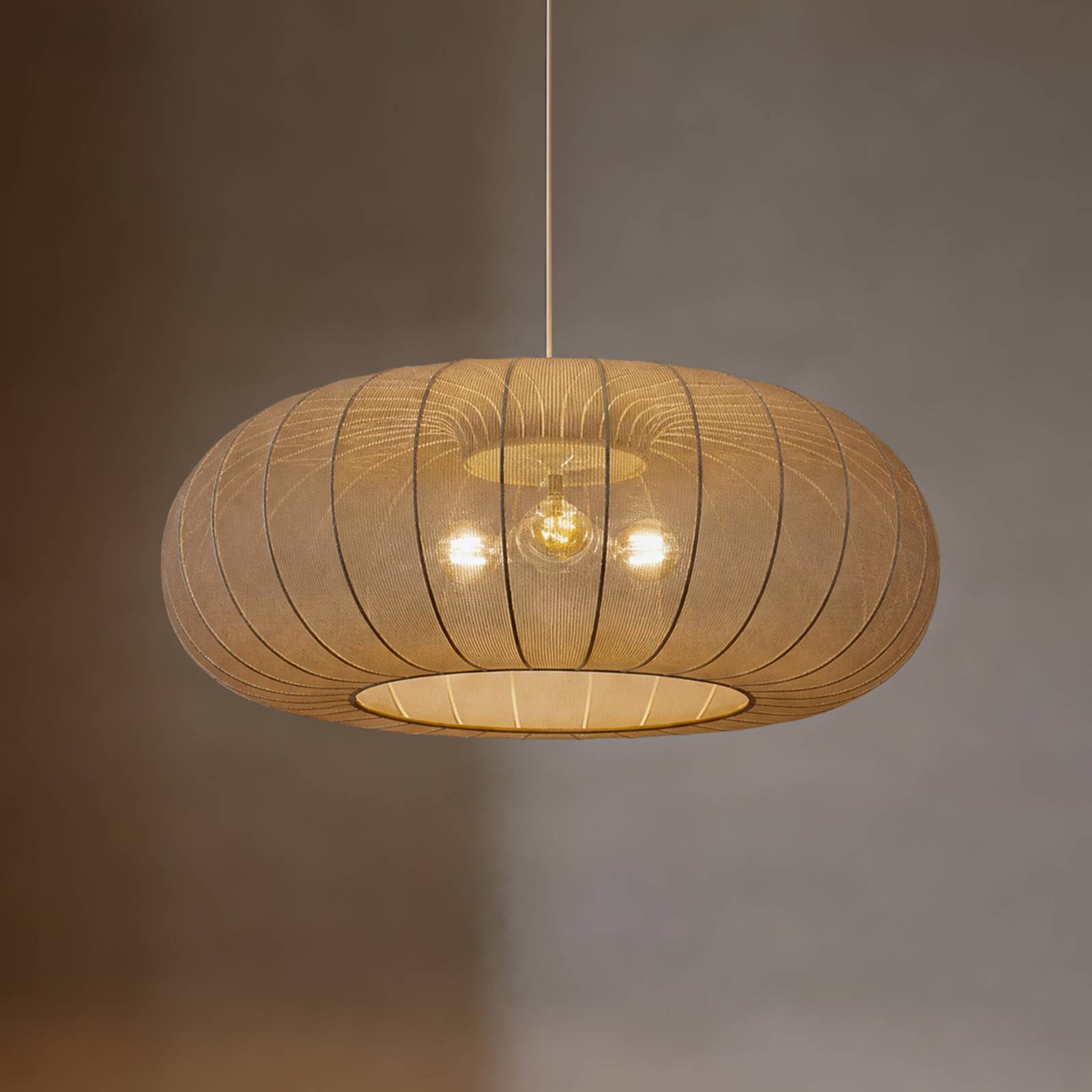Lindby Hängeleuchte Helin, braun, Ø 70 cm, Textil, 3 x E27
