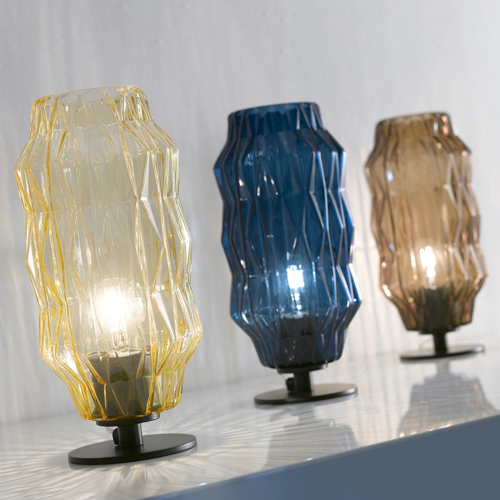 Origami table lamp