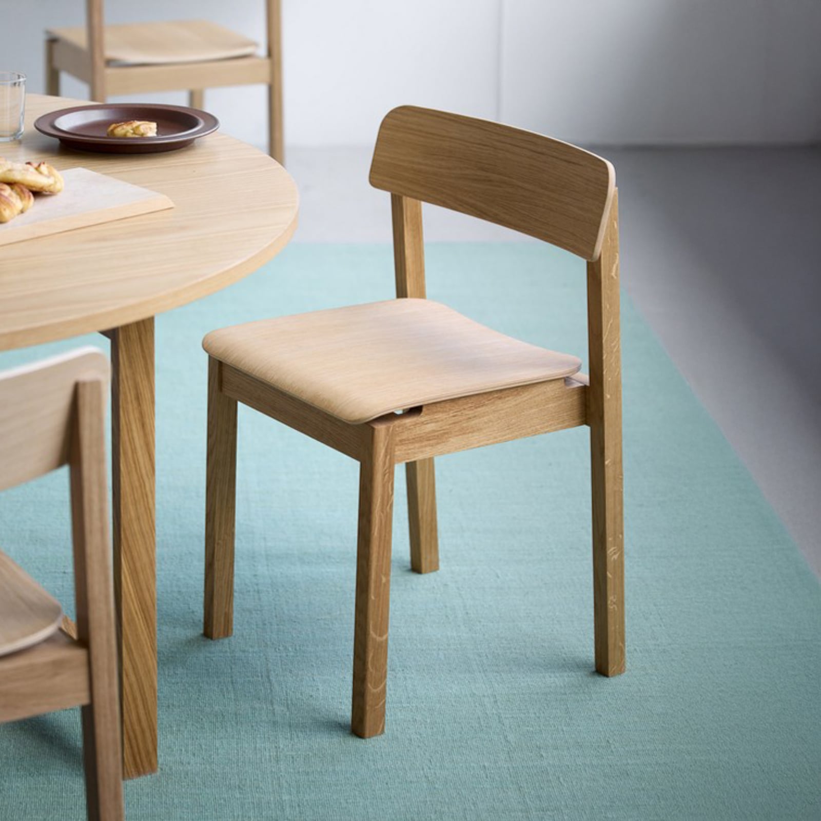 EVERYDAY-stol, oljet eik, høyde 75 cm – Moebe EVERYDAY-stol, oljet eik, høyde 75 cm – Moebe