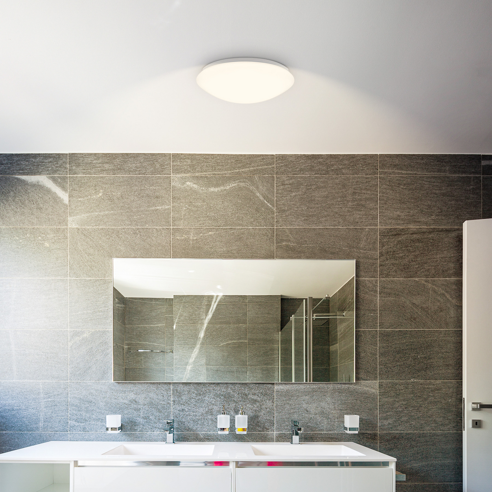 Elara LED ceiling light, white, Ø 29 cm, IP44, plastic