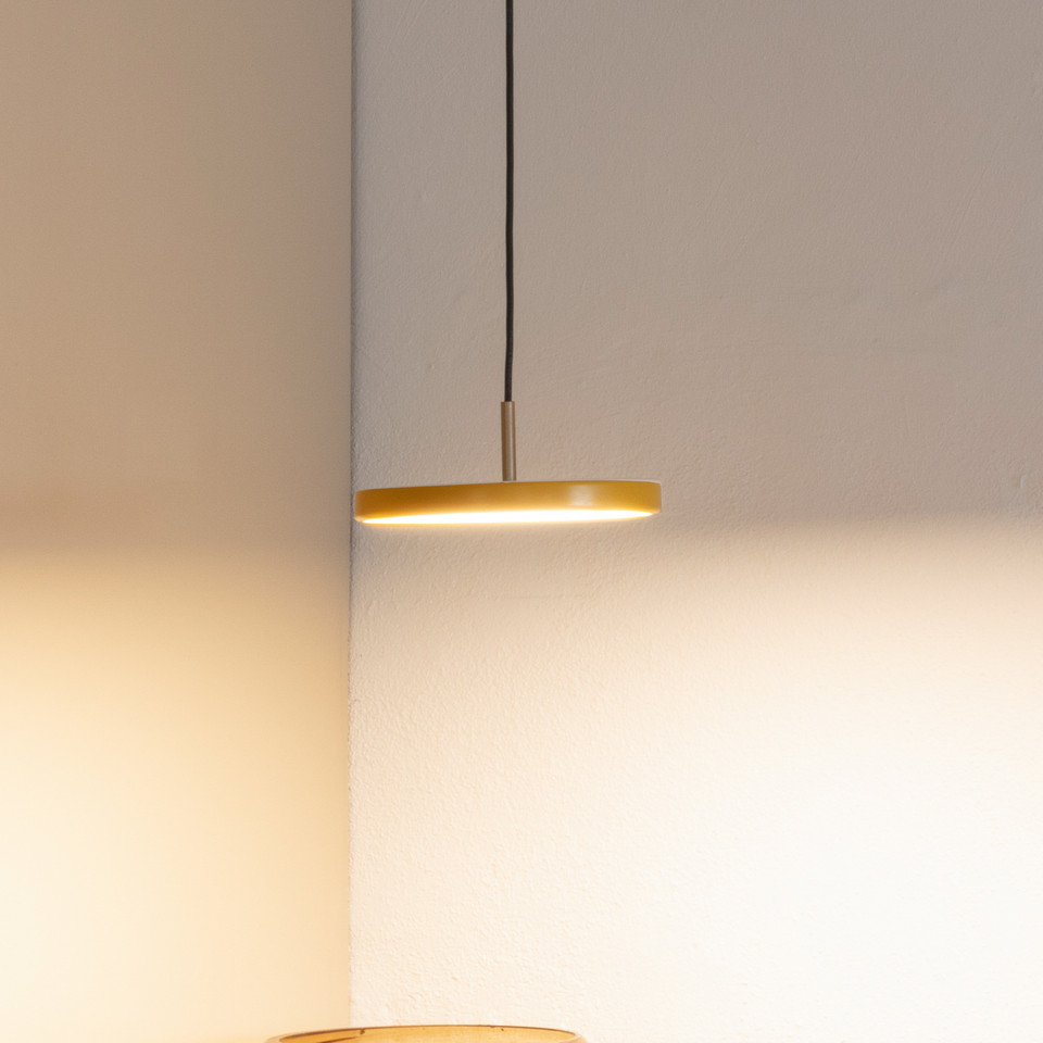 Umage Asteria pendellampa Micro V2 Saffron, gul från Umage