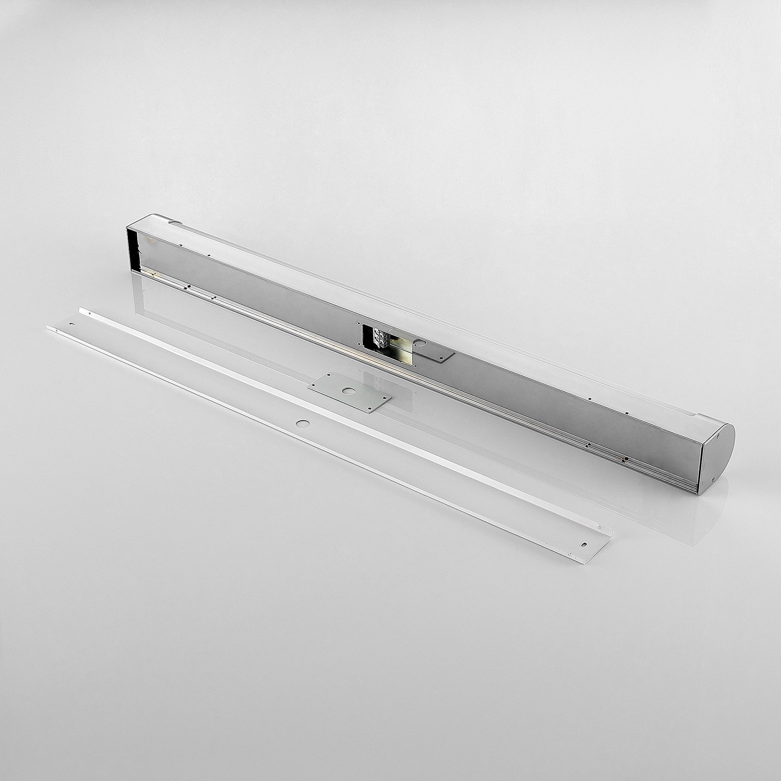 Lindby Nava applique pour salle de bain LED, 90 cm