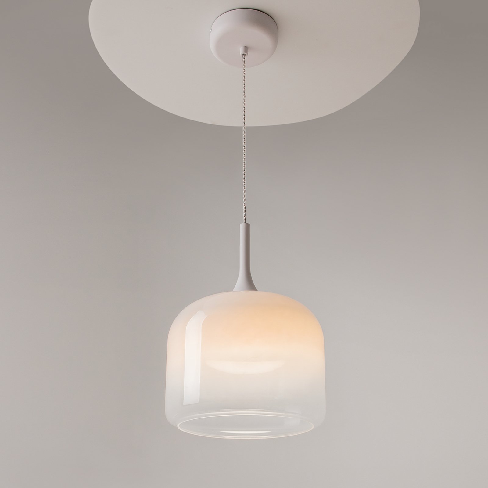 Maytoni LED-riippuvalaisin Spirito, valkoinen, lasi/metalli, Ø 26 cm