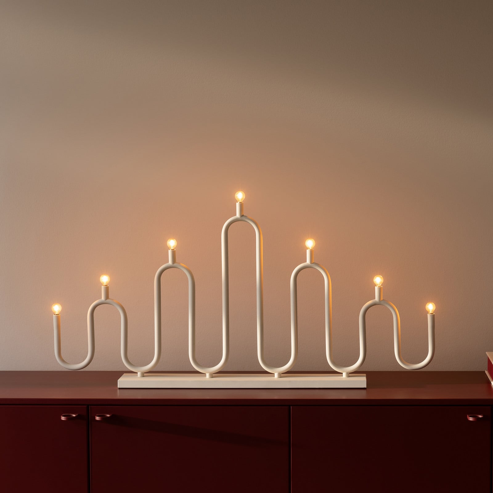 Noel bordslampa 76 cm beige metall Globen Lighting - Vardagsrum - Modern - Med flera ljusk&auml;llor