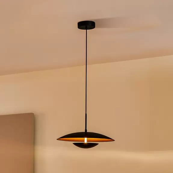 Lampenwelt Lindby LED-Hängeleuchte Tiama, Metall, schwarz/gold, Ø 40 cm