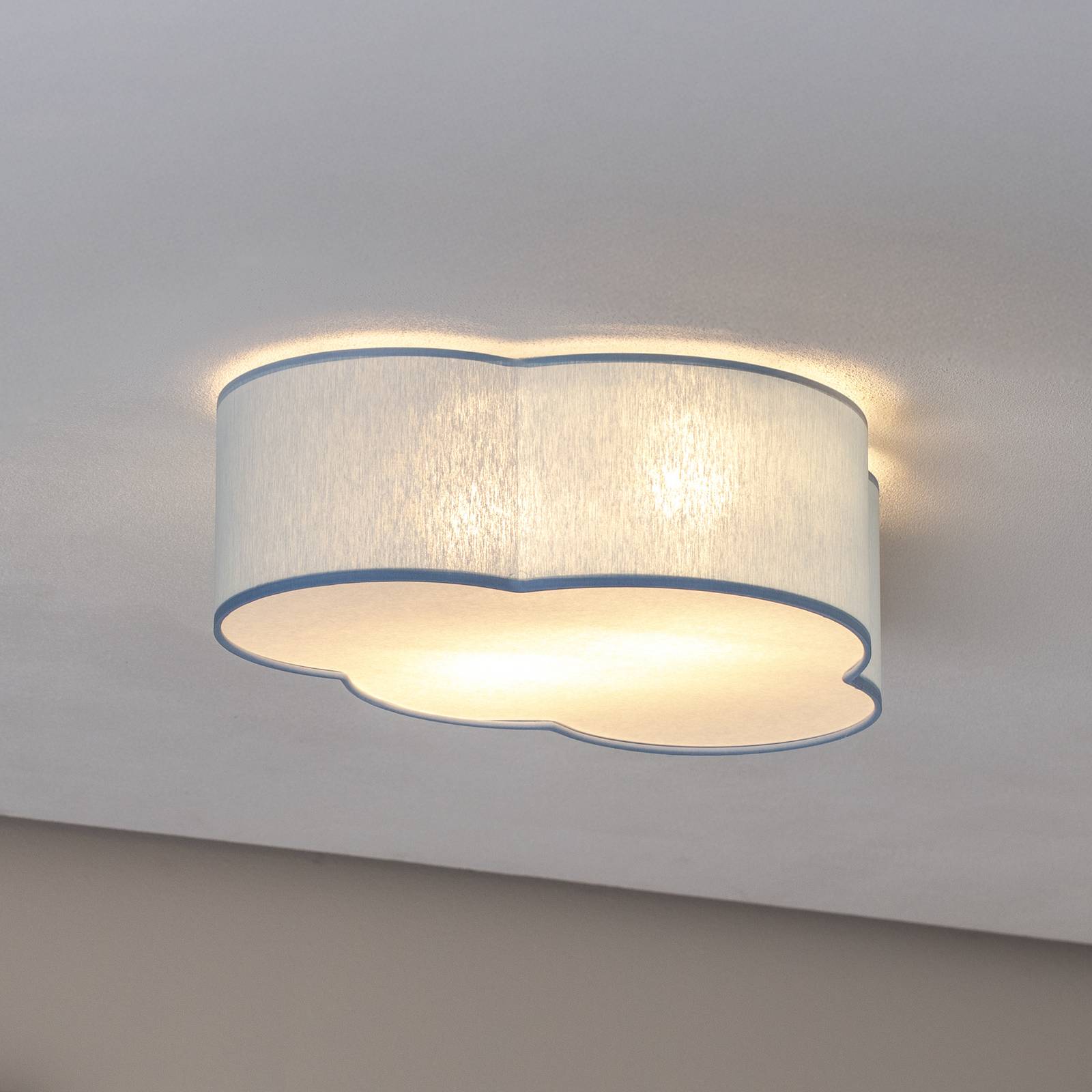 Lampa sufitowa Cloud, niebieska, długość 43 cm, stal/plastik