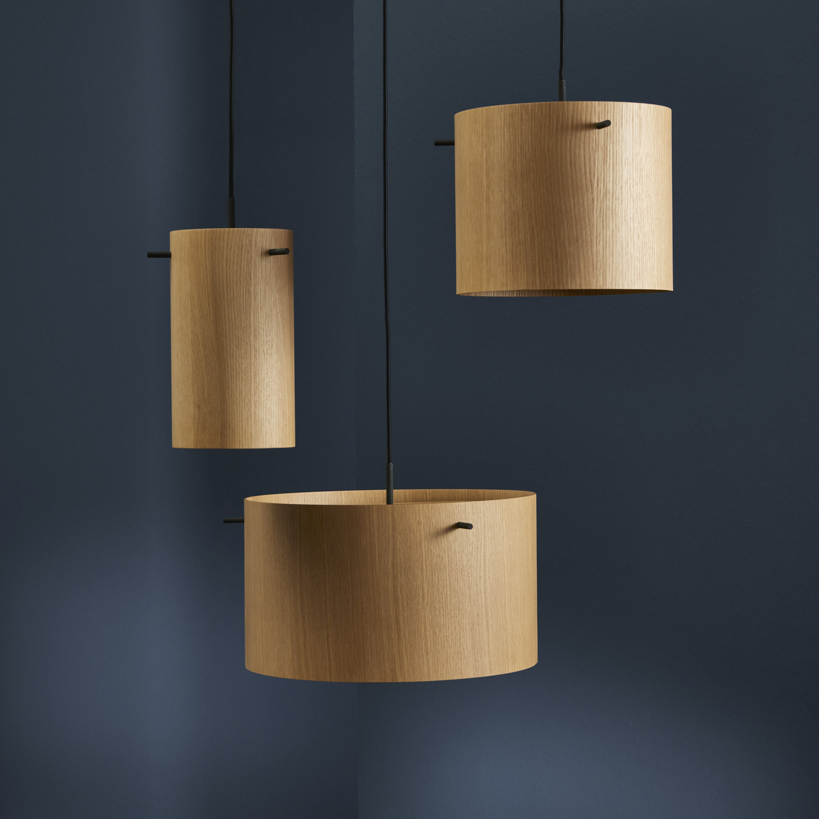 FRANDSEN hanging light FM 1954, oak, Ø 16 cm, wood