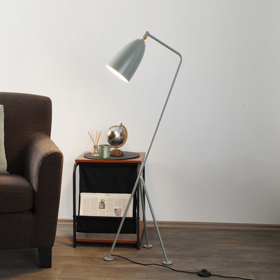 Gubi Gräshoppa golvlampa blågrå, blå från Gubi