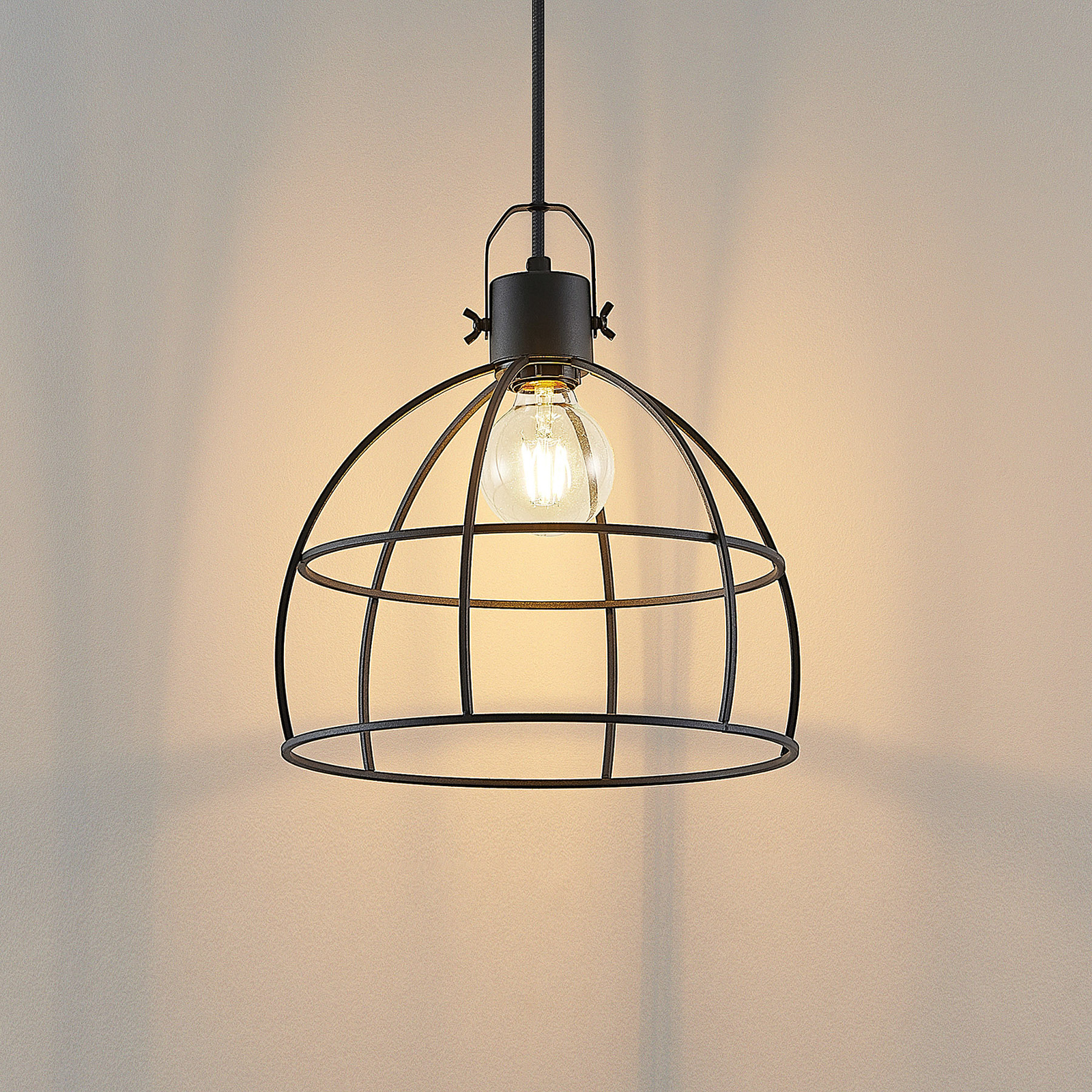 Lindby Flintos hanging light, 1-bulb, black