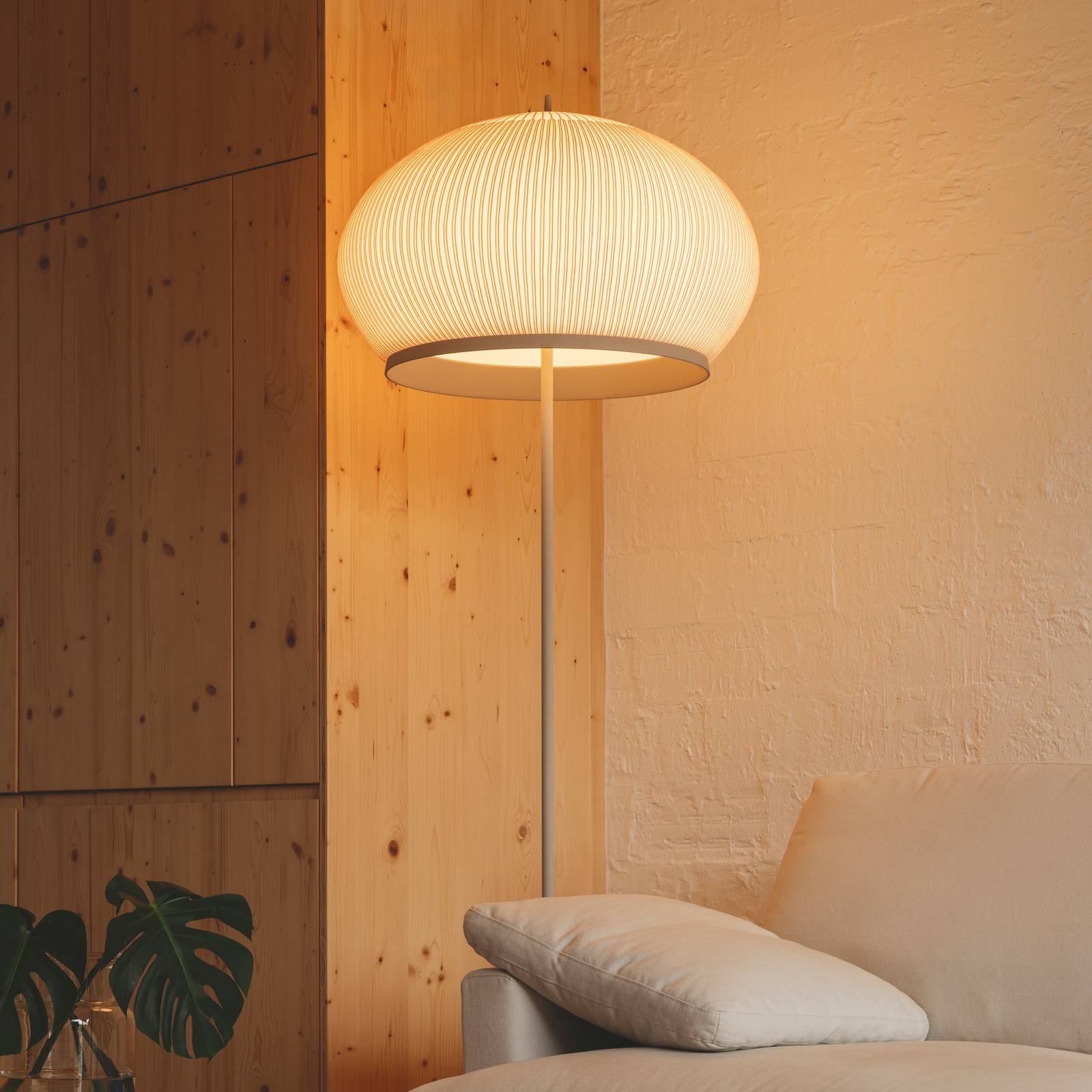 Lampadaire LED KNIT Vibia, 170 x 45 cm, beige textile/métal