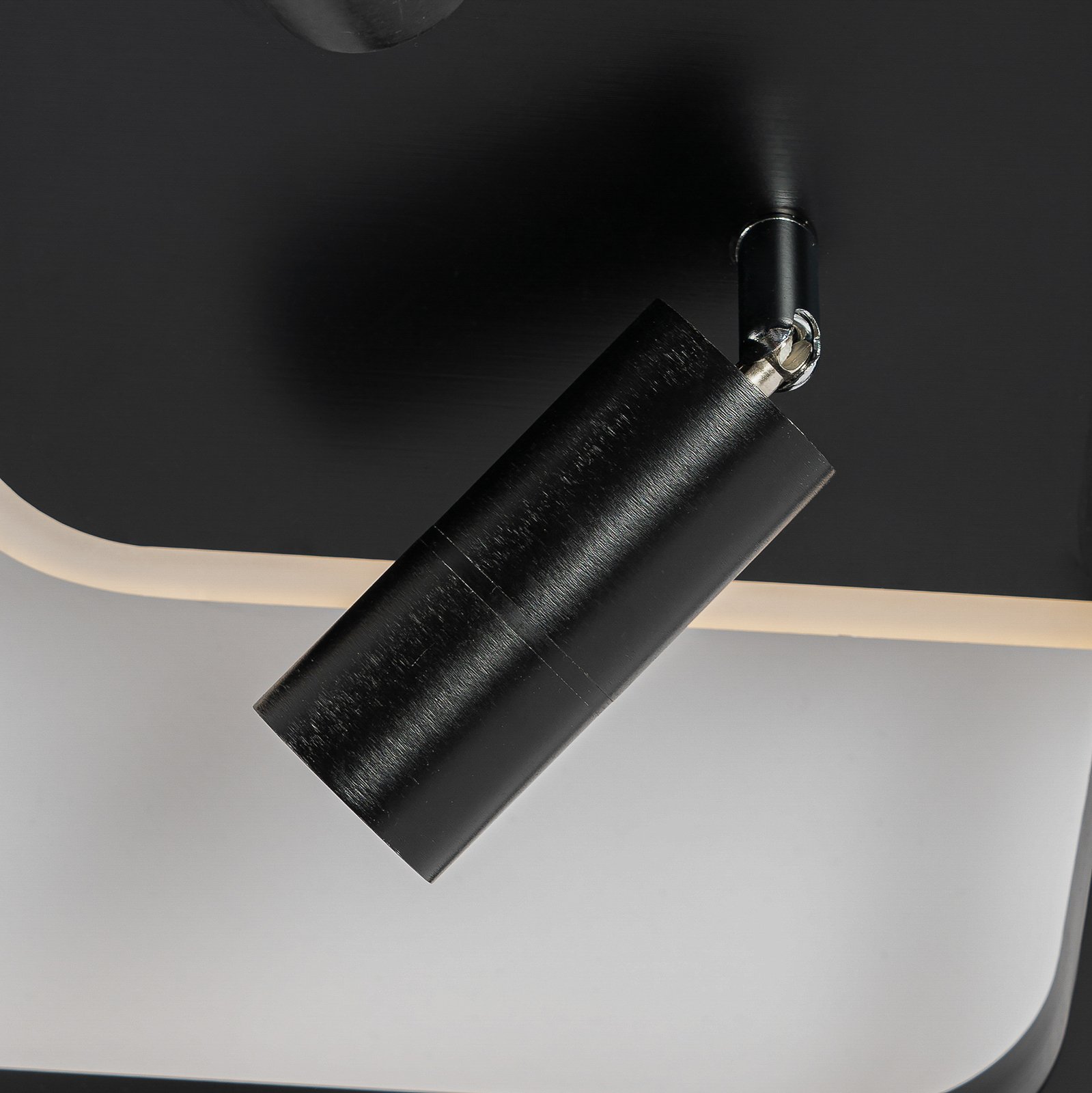 Lucande Tival LED plafondlamp hoekig, 43cm, zwart