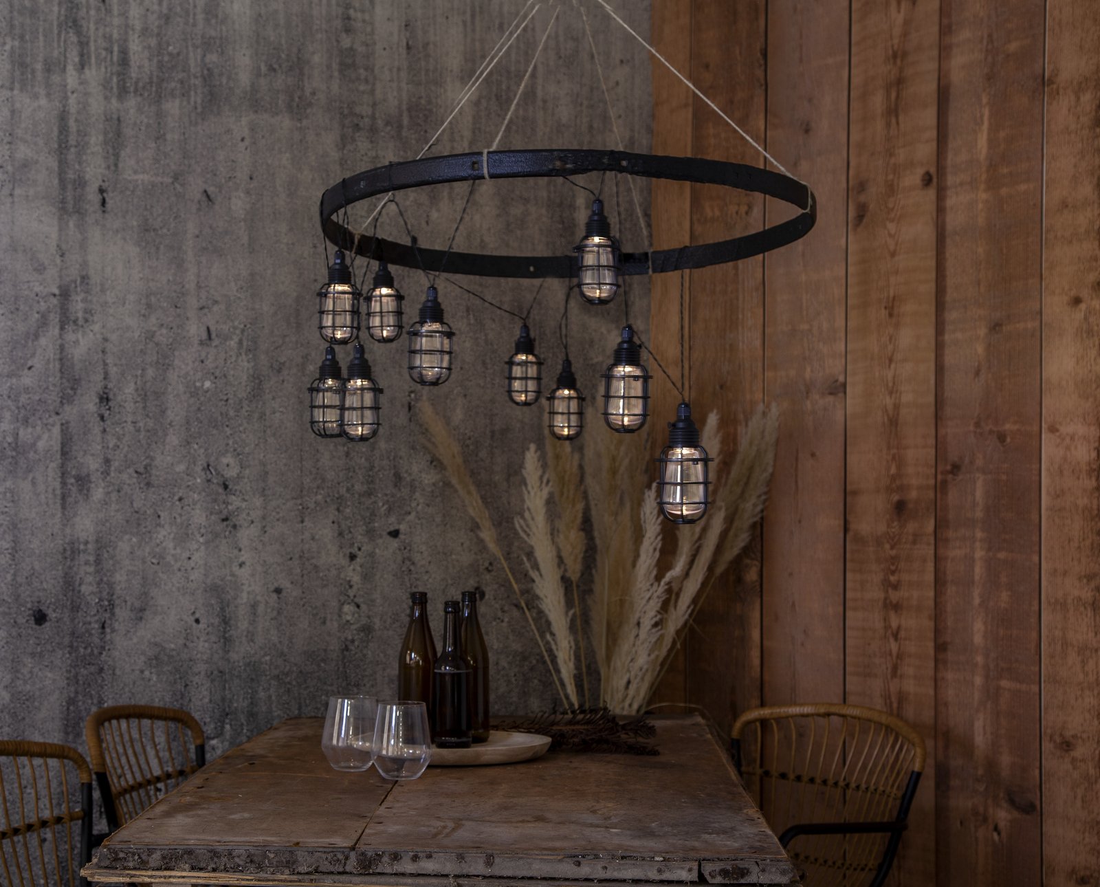 LED-solcellelenke Cage, 8 lyskilder
