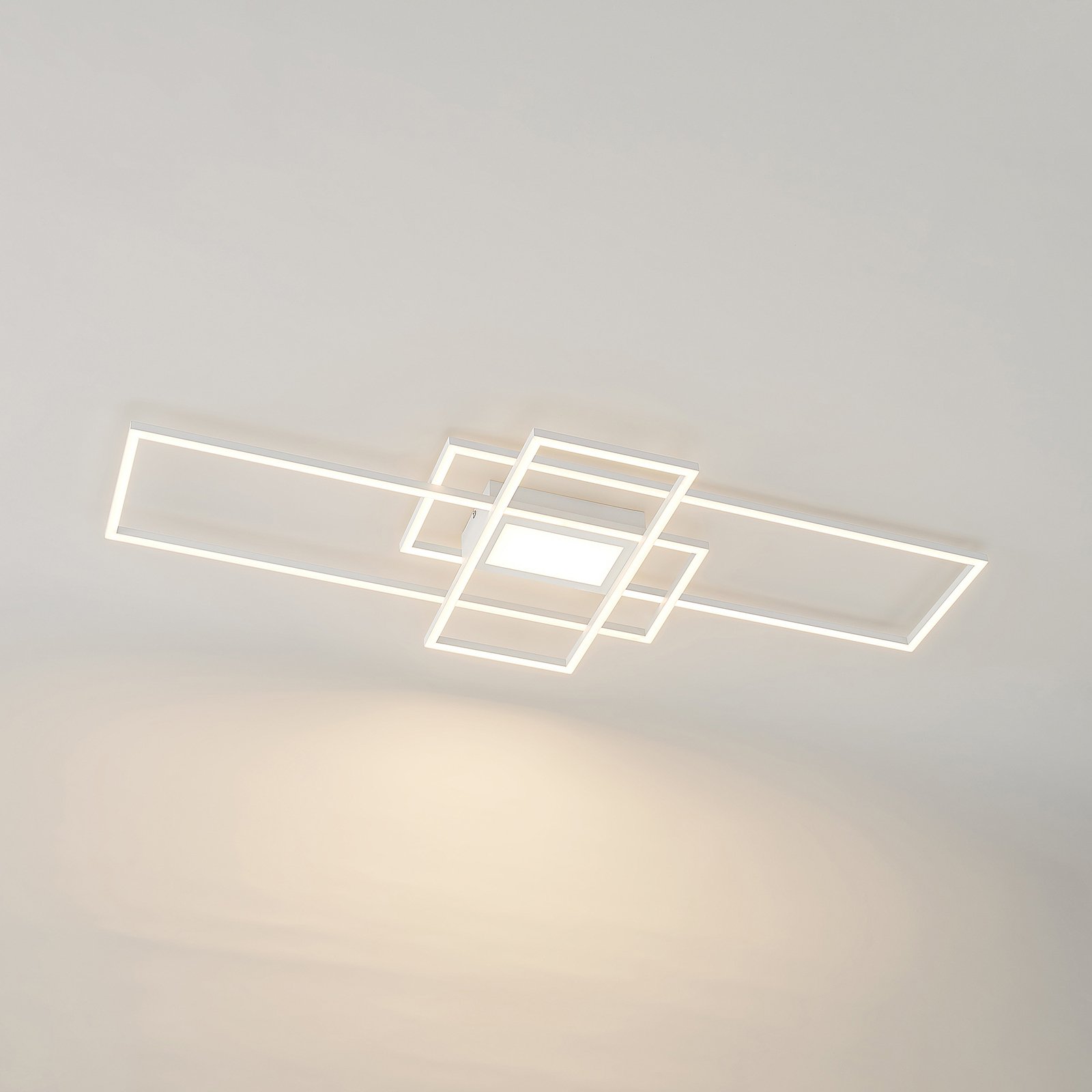 Lindby LED-Deckenleuchte Caitlin, weiß, CCT, Fernbedienung