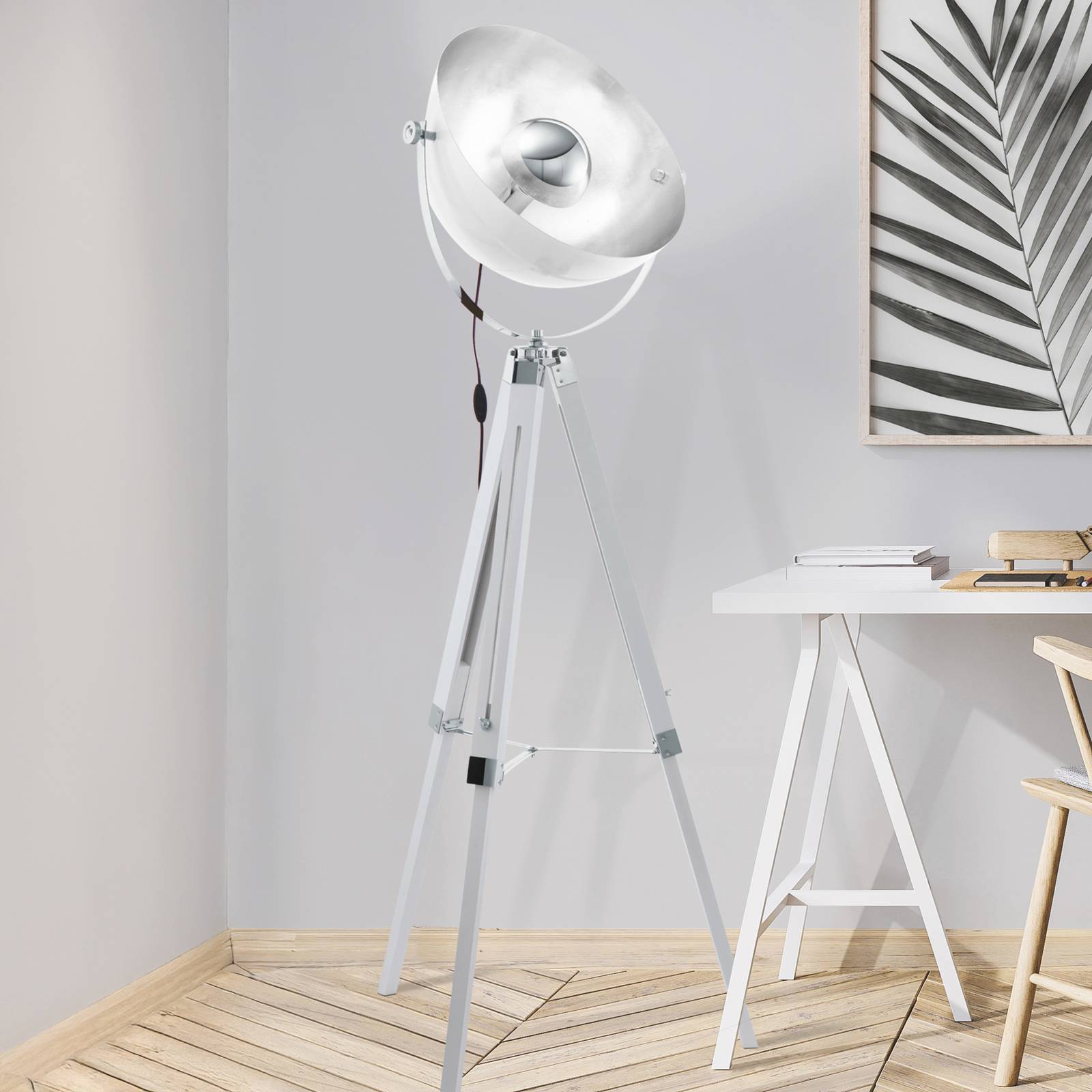 Stehleuchte Covaleda Dreibein weiß/silber günstig online kaufen