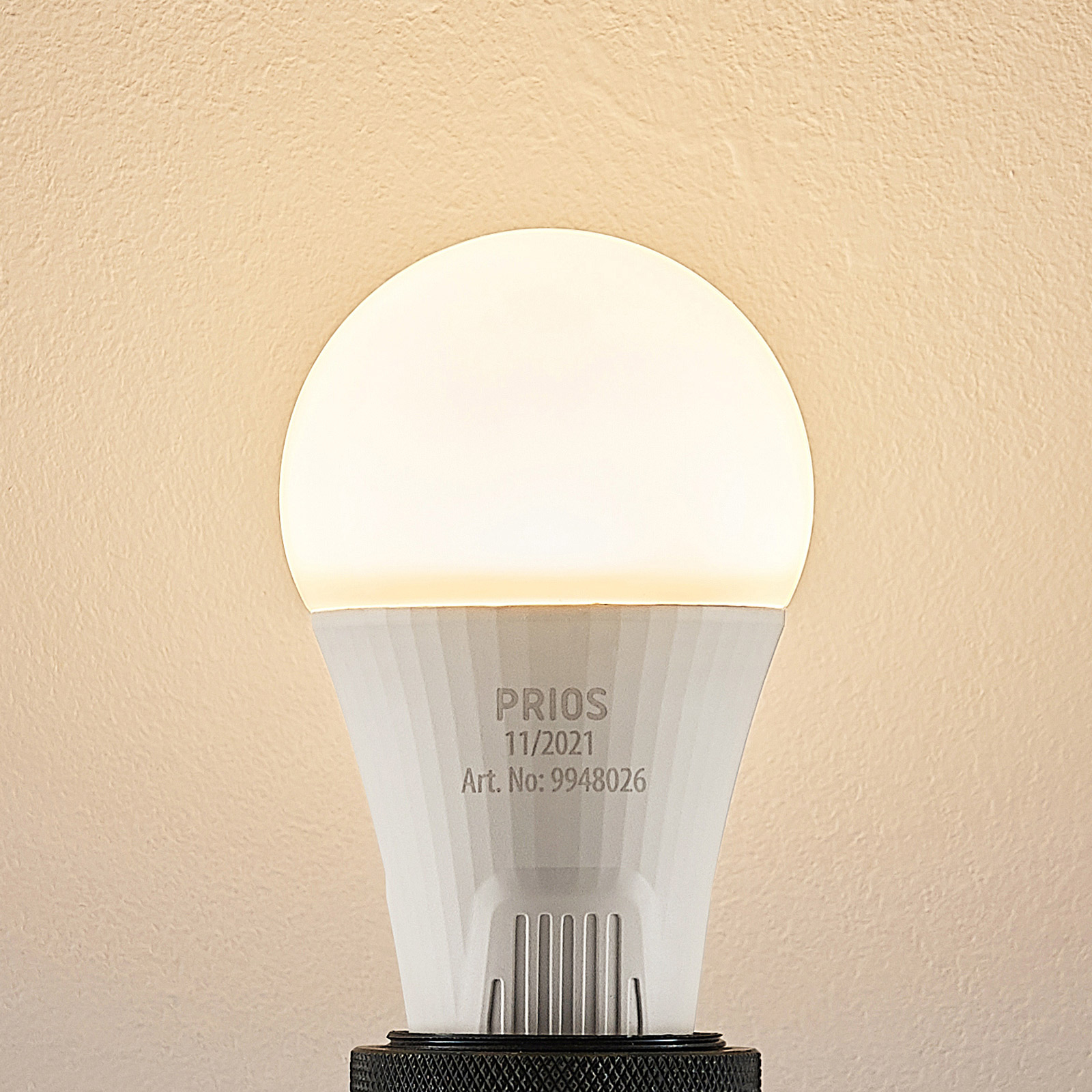 LED-lampa E27 A60 15 W vit 3 000 K