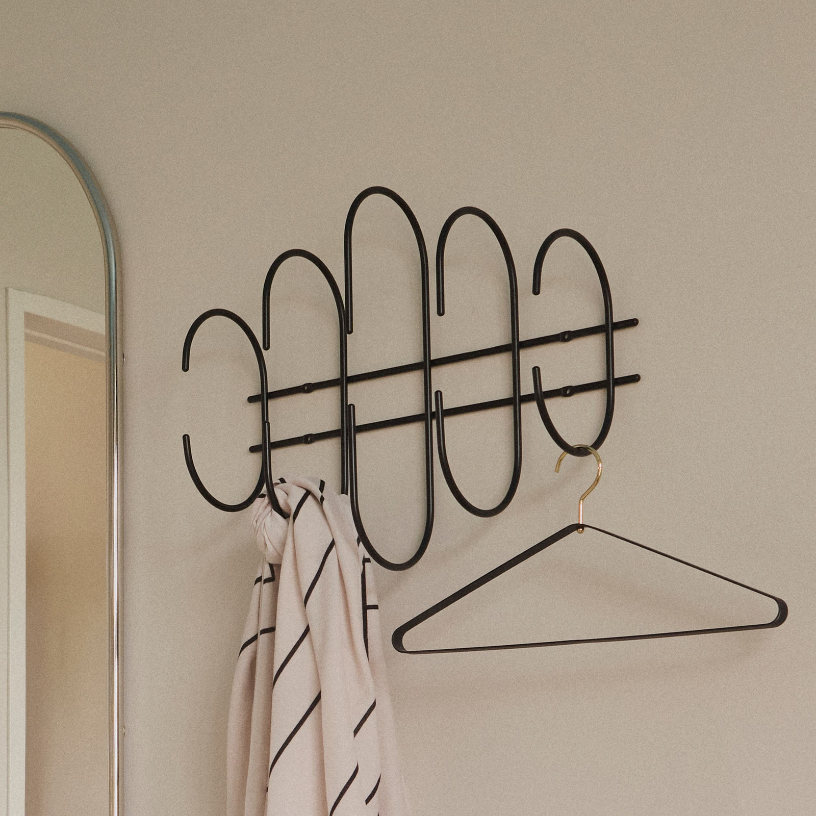 AYTM Wandgarderobe Moveo, schwarz, Stahl