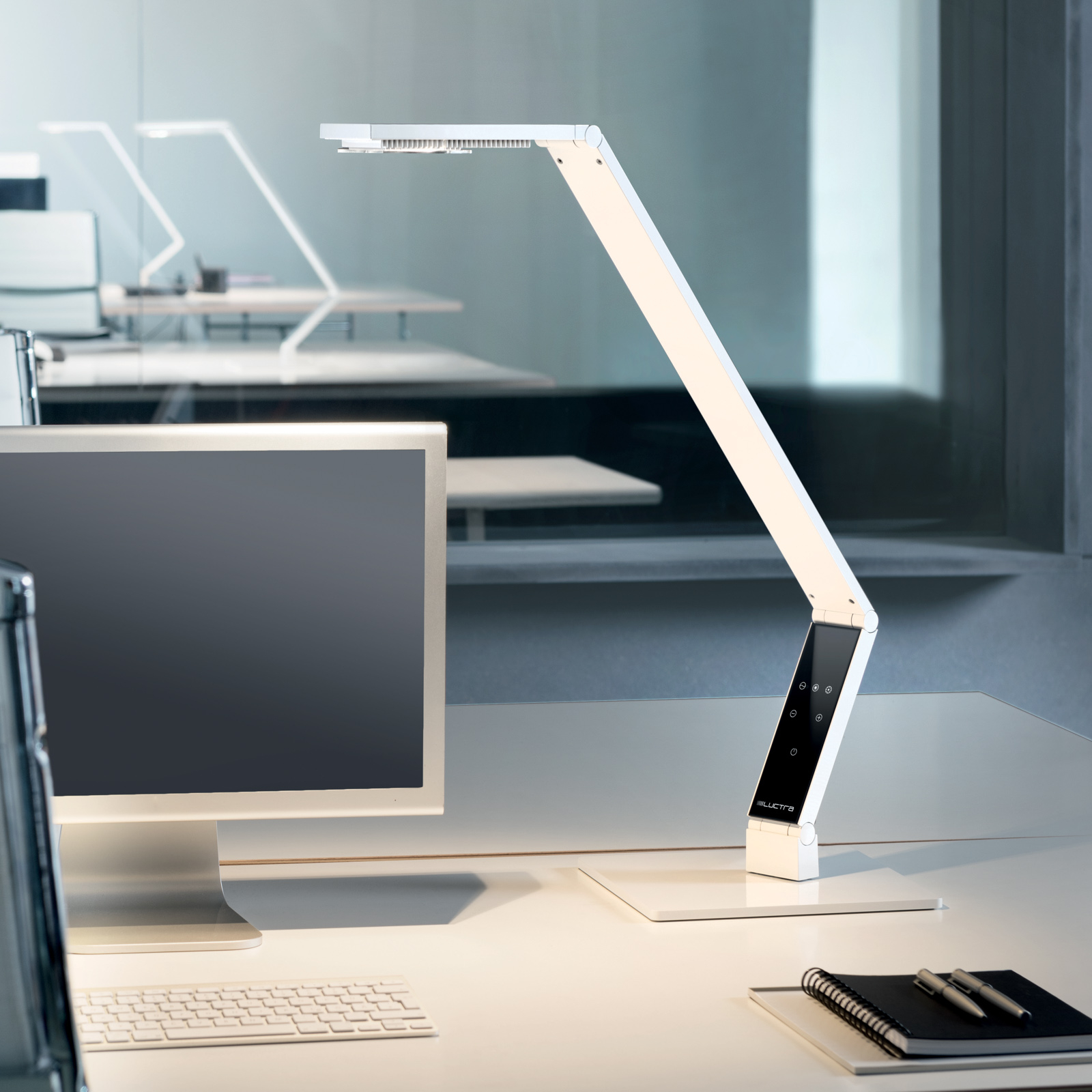 Luctra Table Linear LED-Tischleuchte Fuß weiß