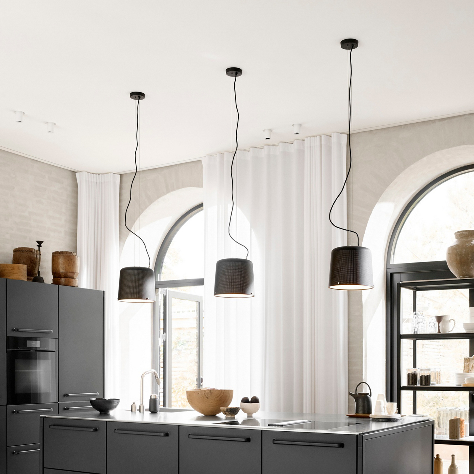 Vipp528 Pendelleuchte Small Schwarz - Vipp