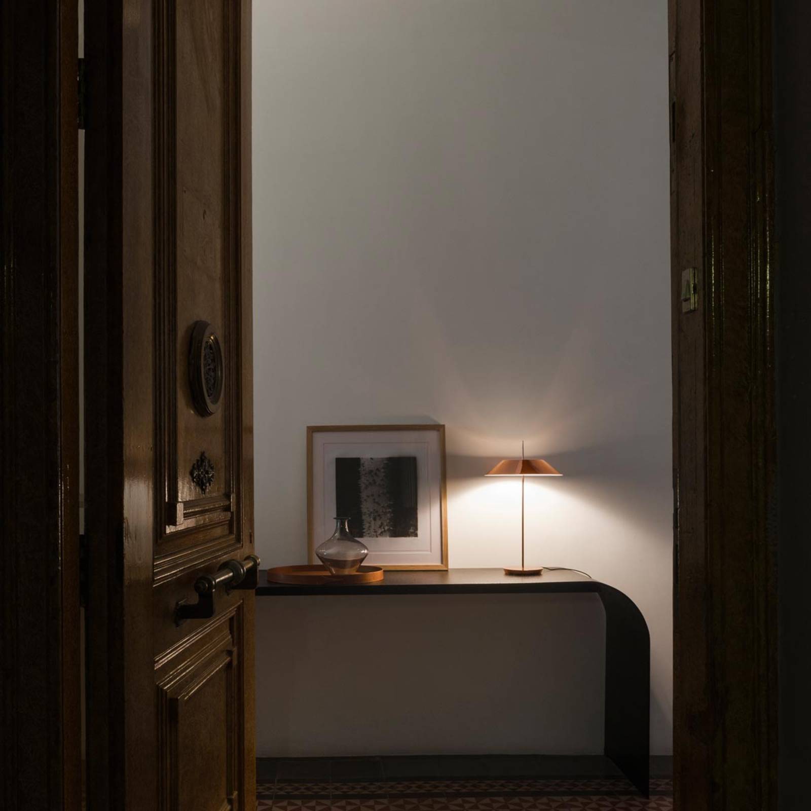 Vibia Mayfair lampa stołowa LED, miedź błyszcząca