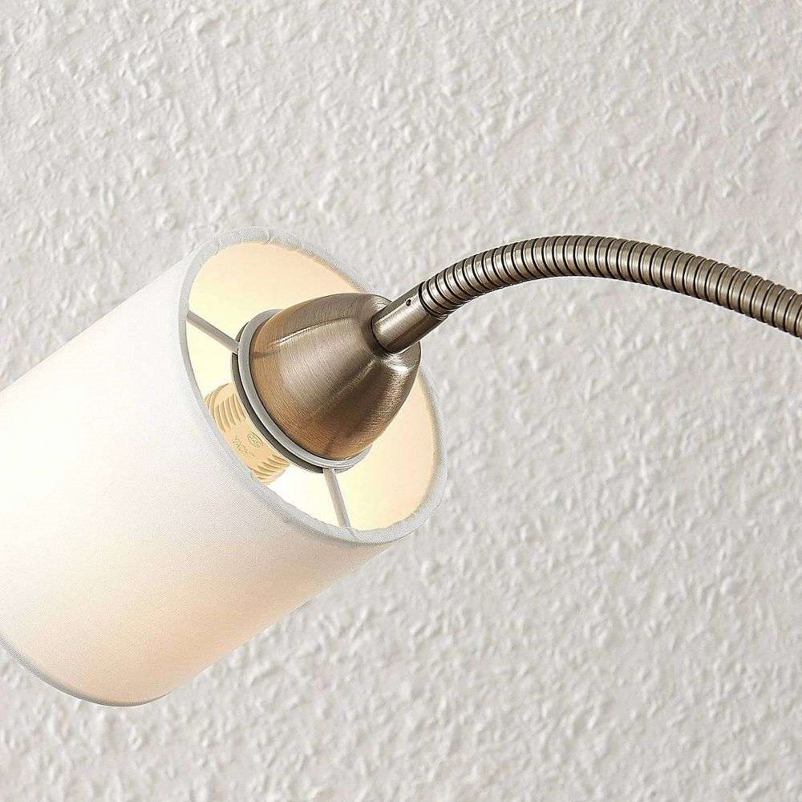 Jaileen Gulvlampe White/Nickel - Lindby