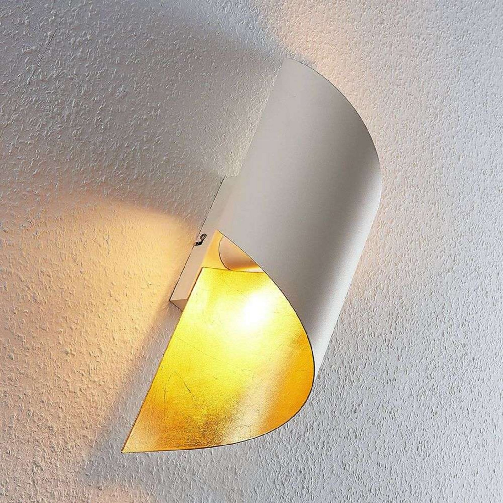 Vanni Wall Lamp White/Gold - Lindby