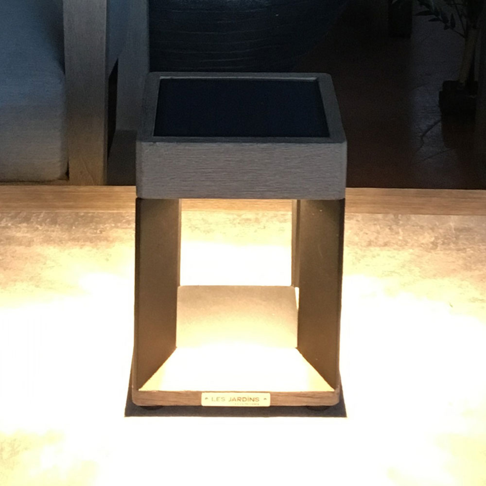 Teckalu LED solar table lamp made of Duratek and aluminium