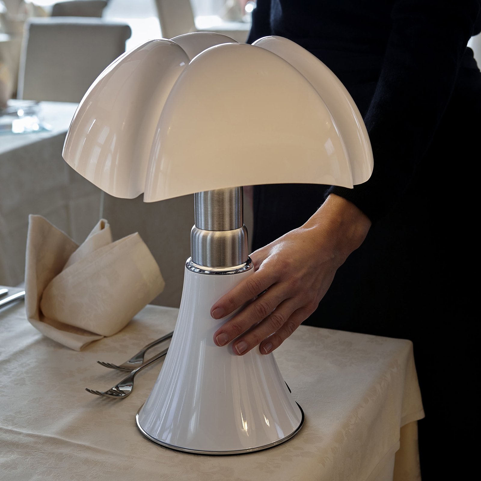 Minipipistrello Cordless LED Tischleuchte White - Martinelli Luce