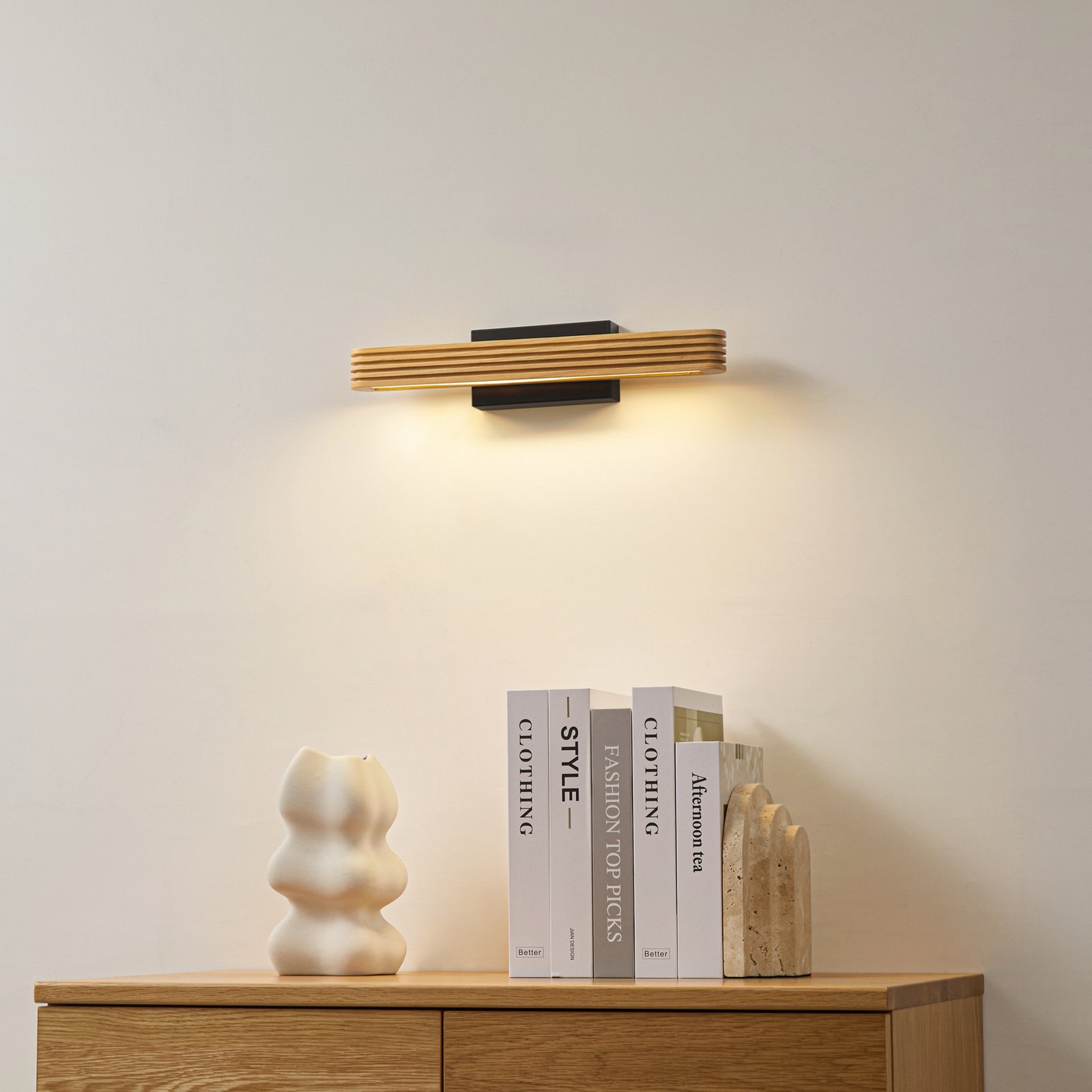 Lieske LED-seinävalaisin, musta, 40 cm, puu - Lucande