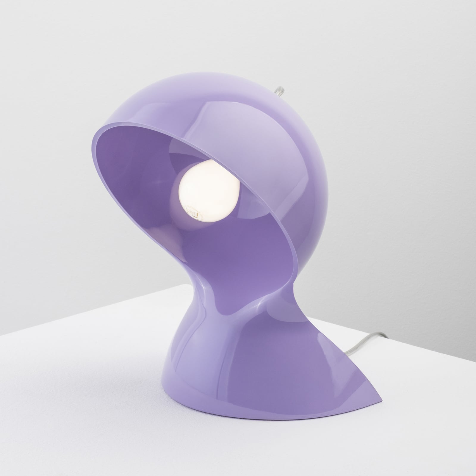Artemide Tischleuchte Dalù, violett, Höhe 26 cm, E14
